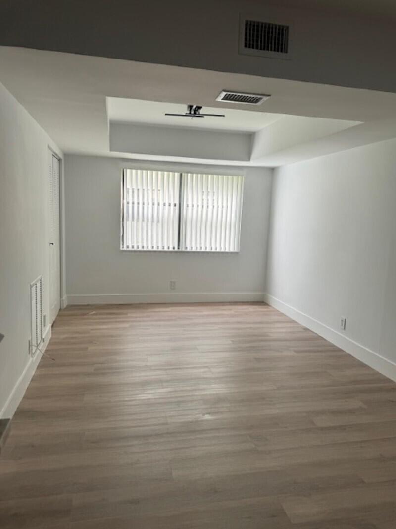 7674 Tahiti Lane 101