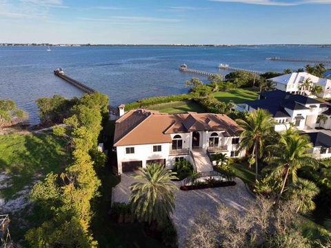 A home in Sewalls Point