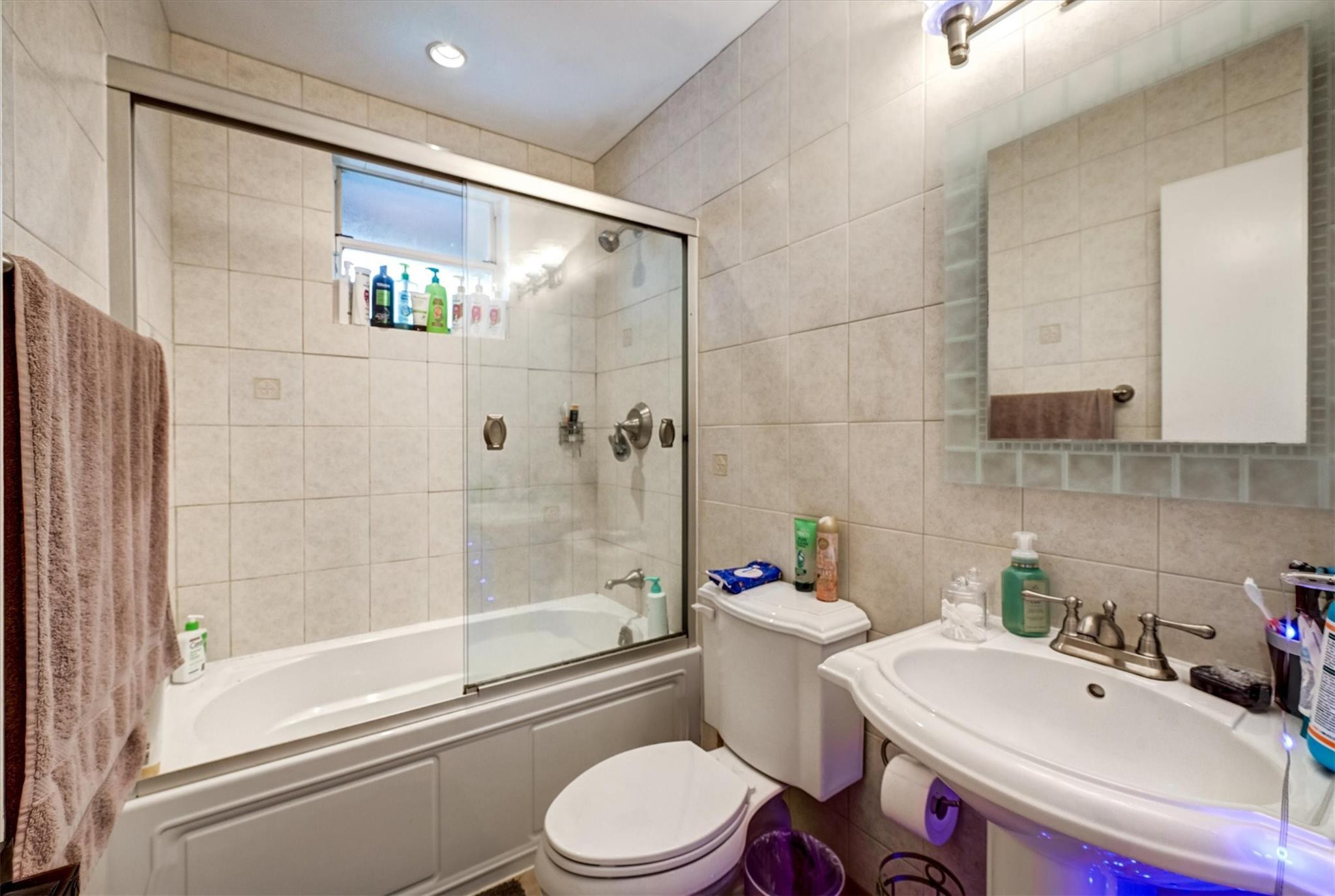 JACARANDA PARCEL 215 - Residential Lease