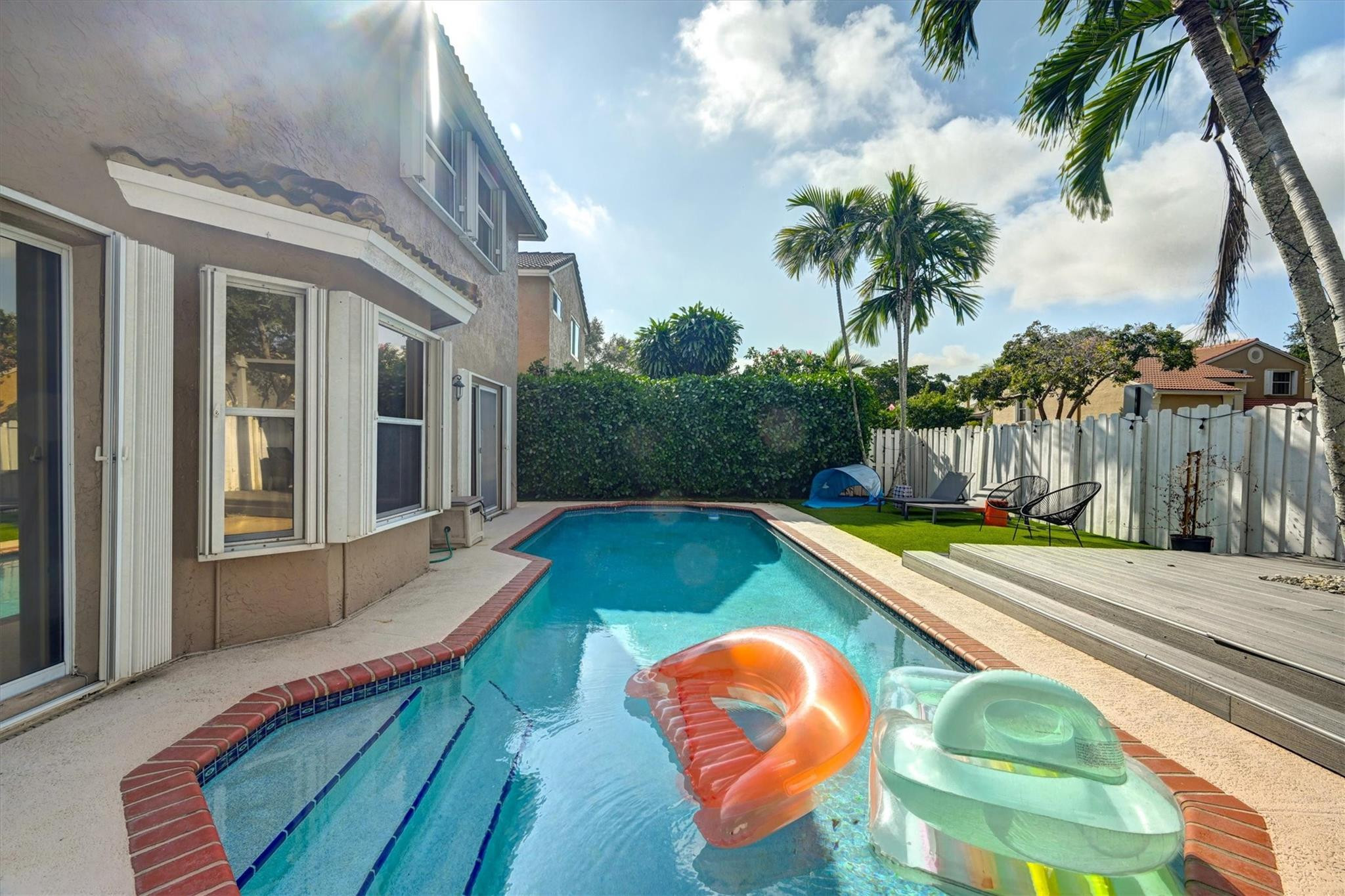 JACARANDA PARCEL 215 - Residential Lease