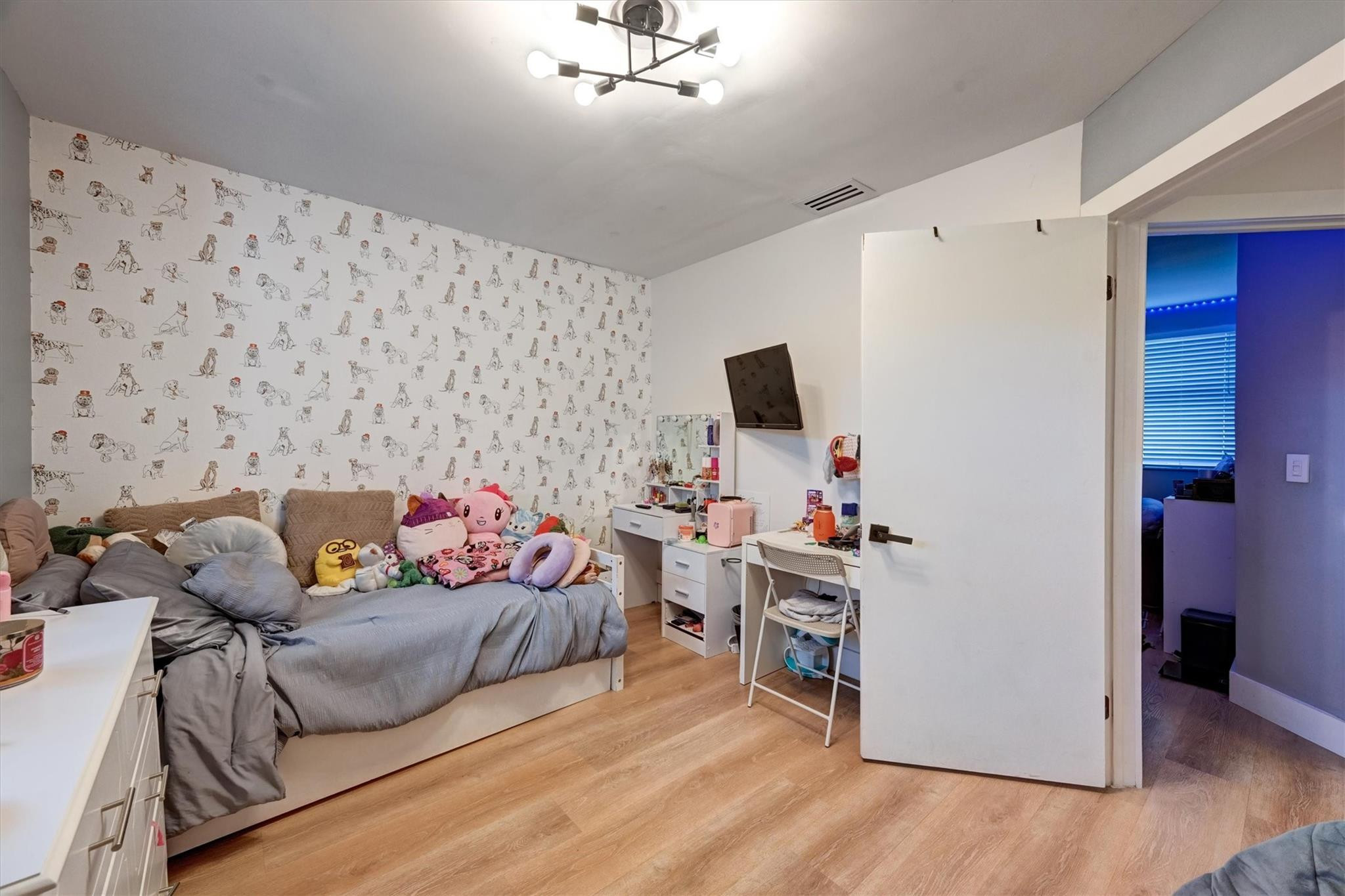 JACARANDA PARCEL 215 - Residential Lease