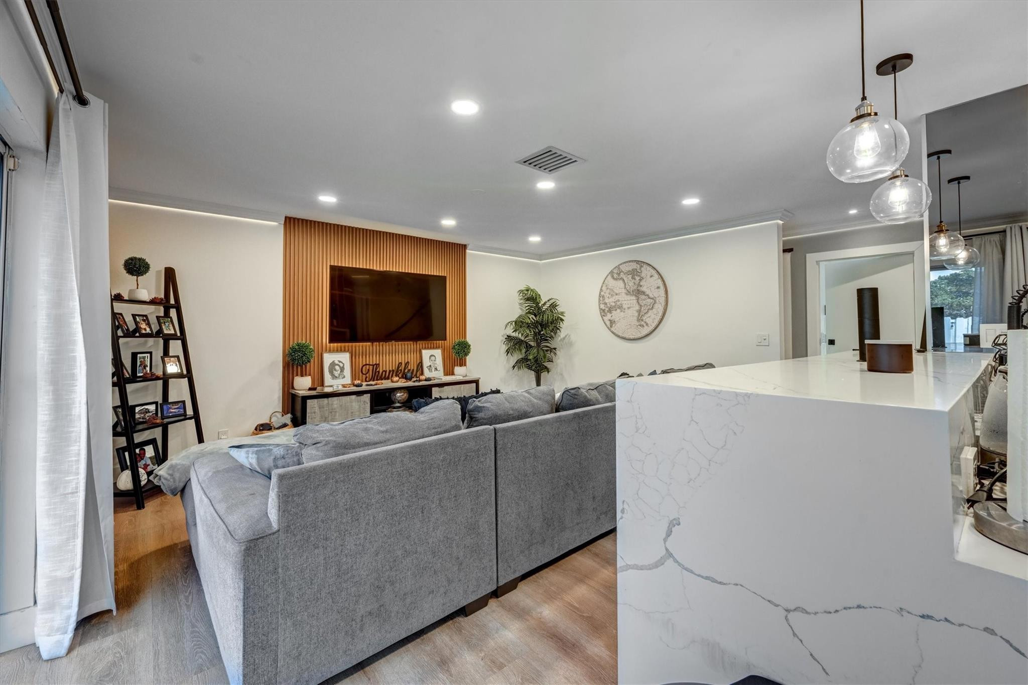 JACARANDA PARCEL 215 - Residential Lease