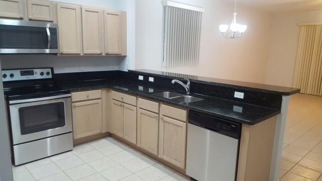 THOUSAND OAKS - Residential