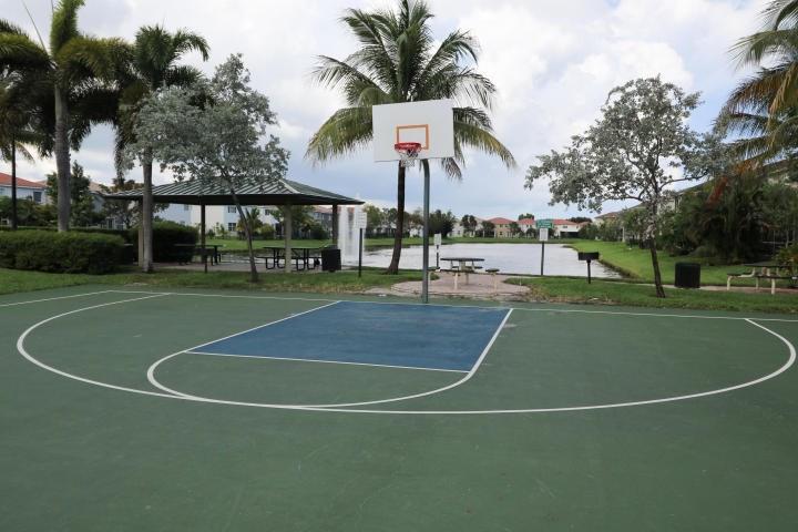 THOUSAND OAKS - Residential