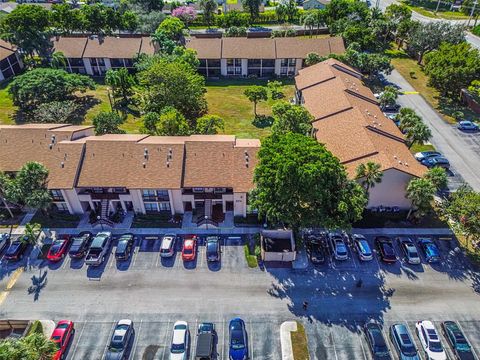 A home in Deerfield Beach