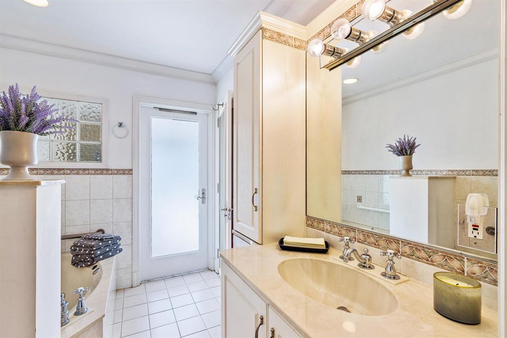 JUPITER ISLAND - Residential