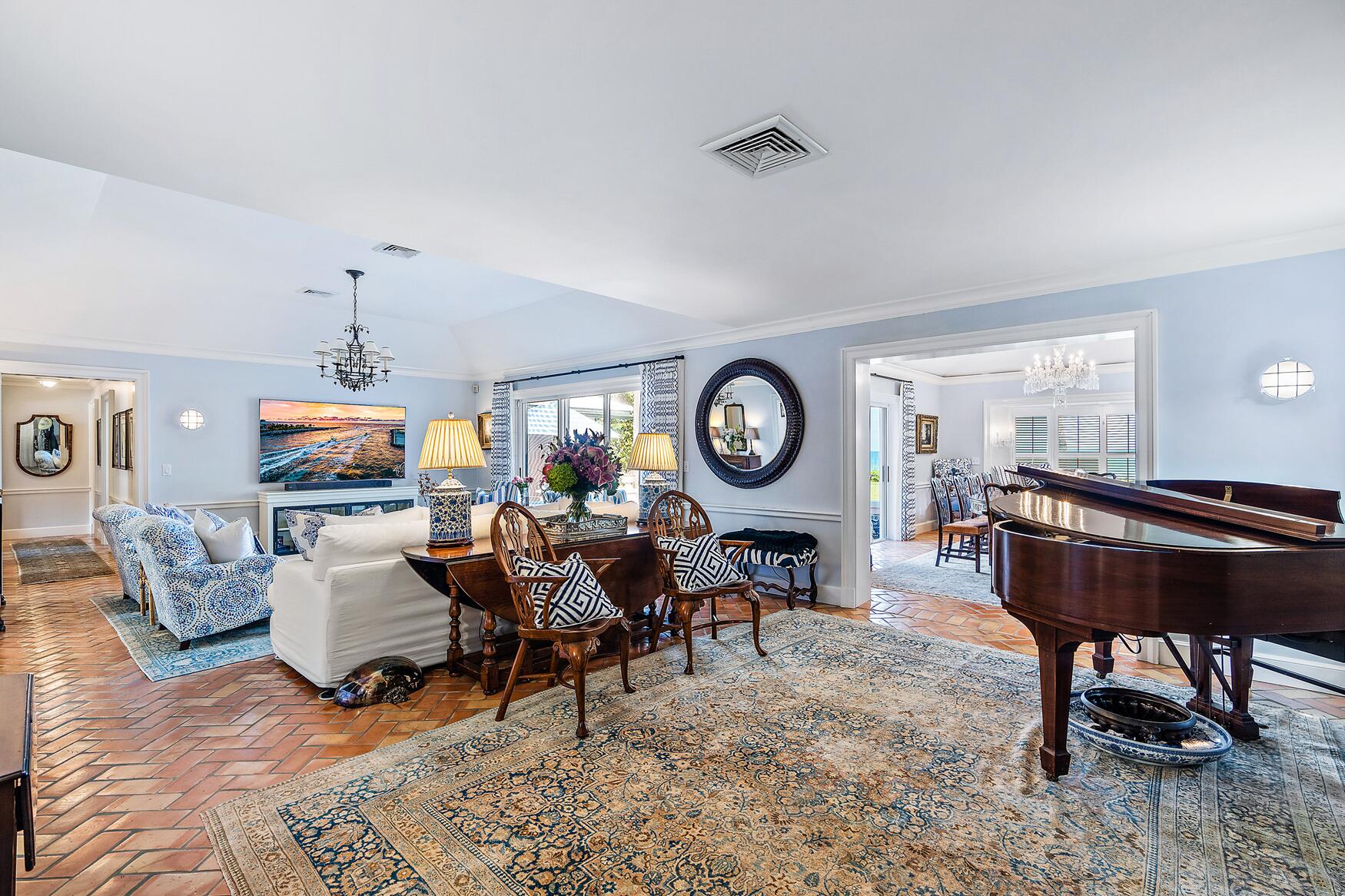 JUPITER ISLAND - Residential