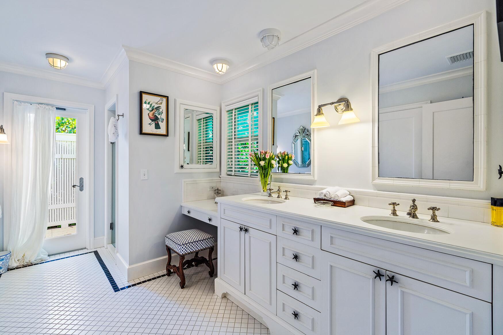 JUPITER ISLAND - Residential