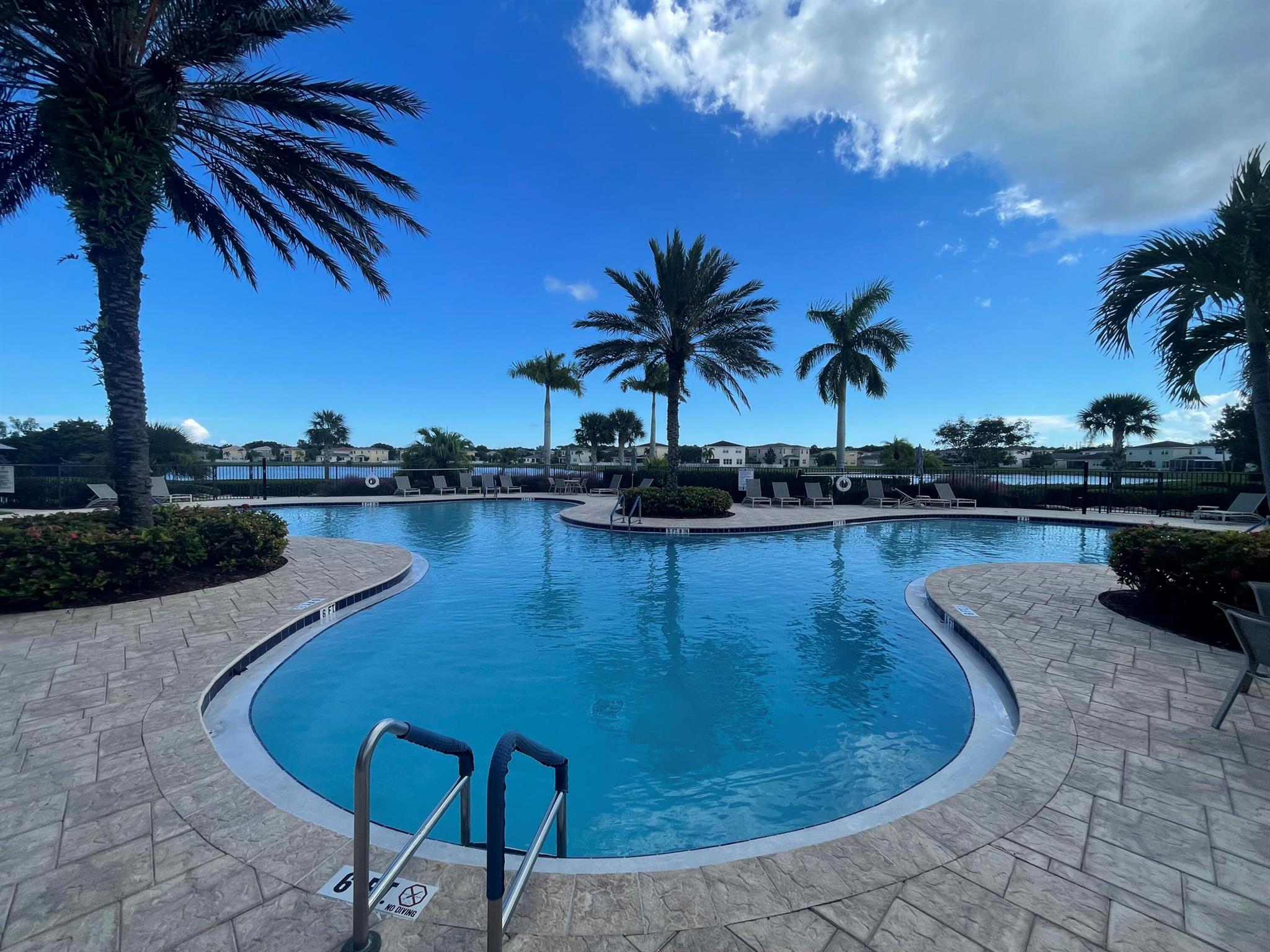 VIZCAYA FALLS PLAT 3 - Residential