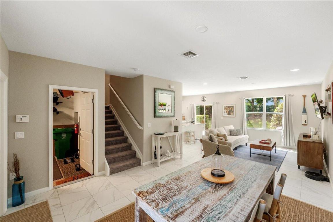 VIZCAYA FALLS PLAT 3 - Residential