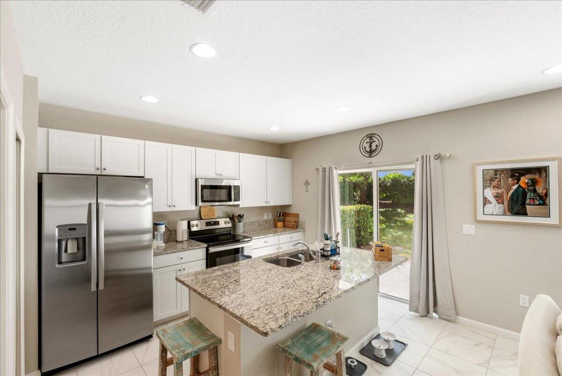 VIZCAYA FALLS PLAT 3 - Residential