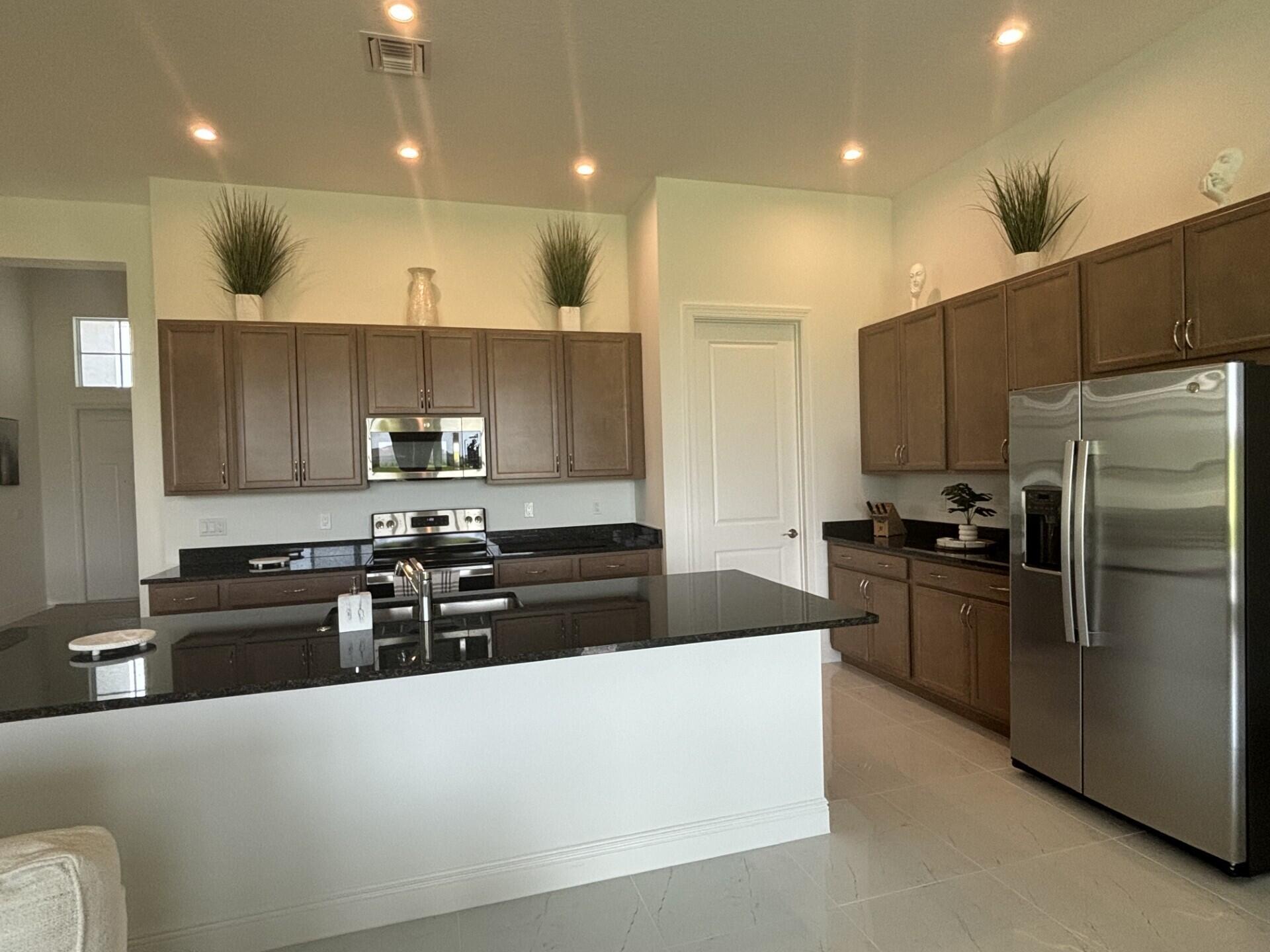 VERANO SOUTH PUD 1 - POD - Residential Lease