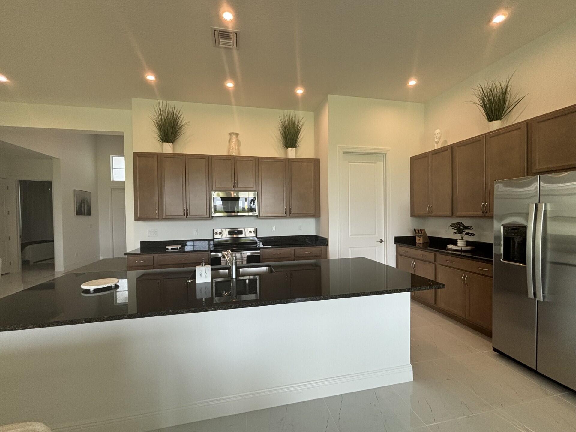 VERANO SOUTH PUD 1 - POD - Residential Lease