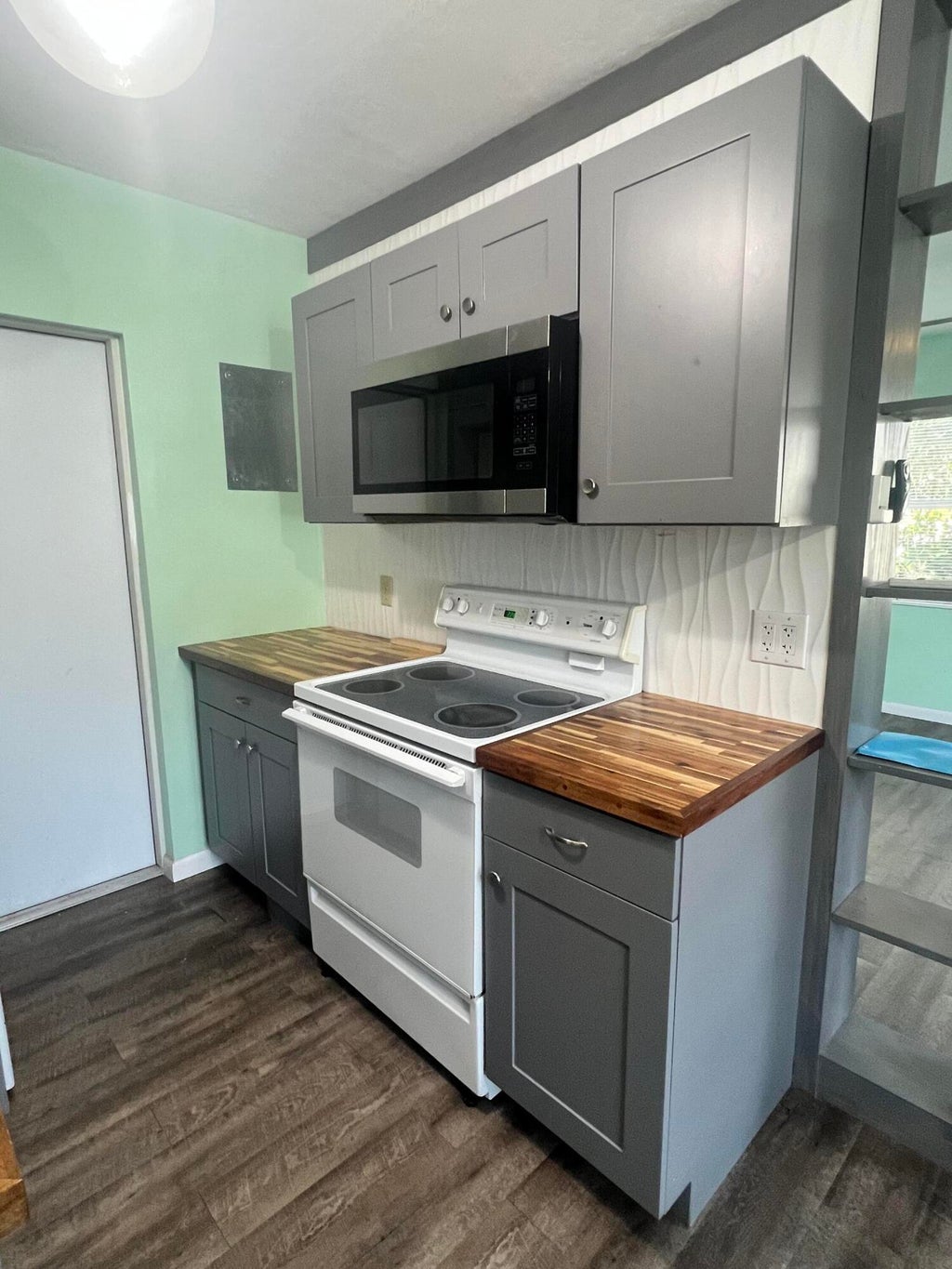 Photo of 601 N D Street, Lake Worth Beach, FL 33460 (MLS # B26065377)