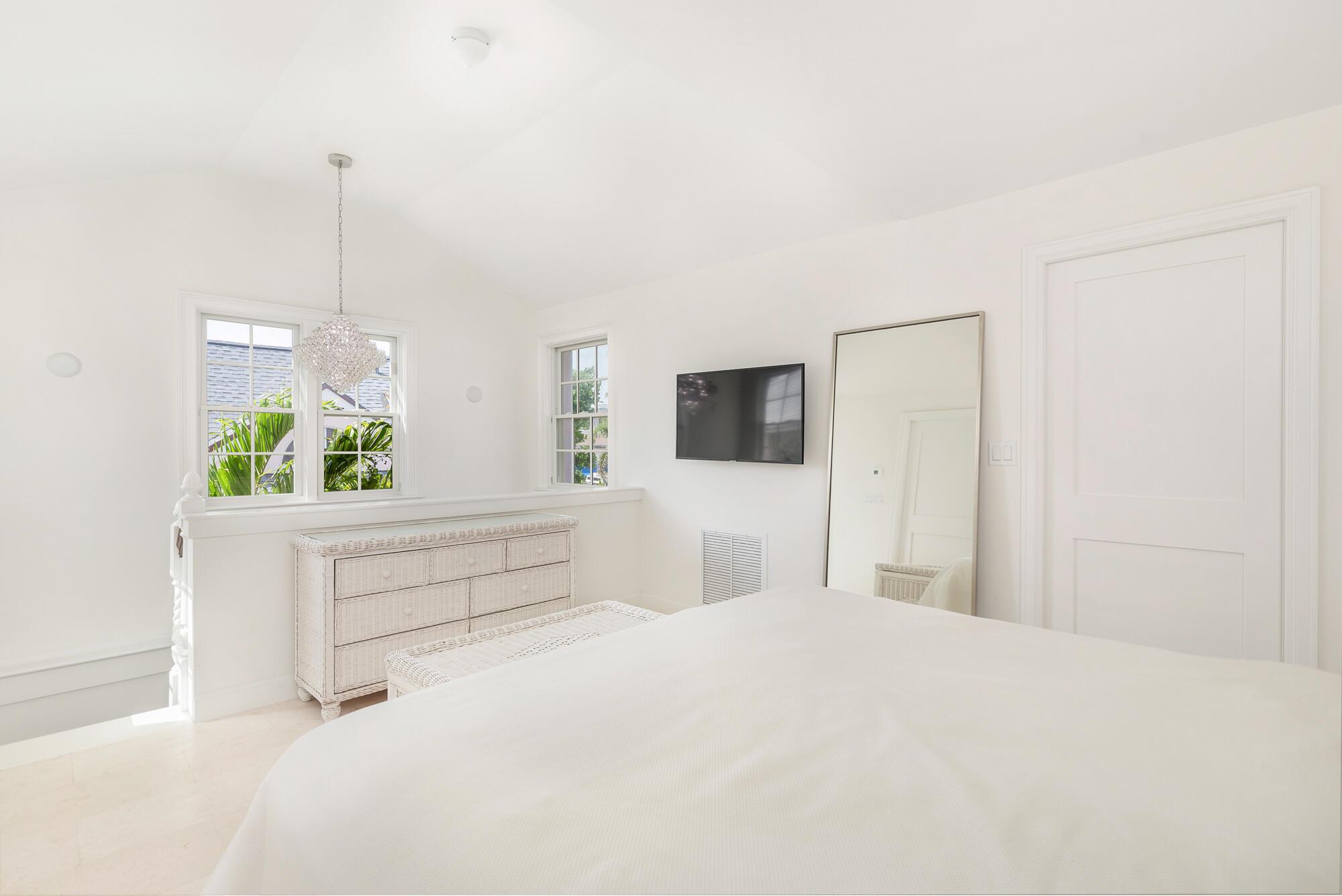 PERUVIAN COURT CONDO - Residential