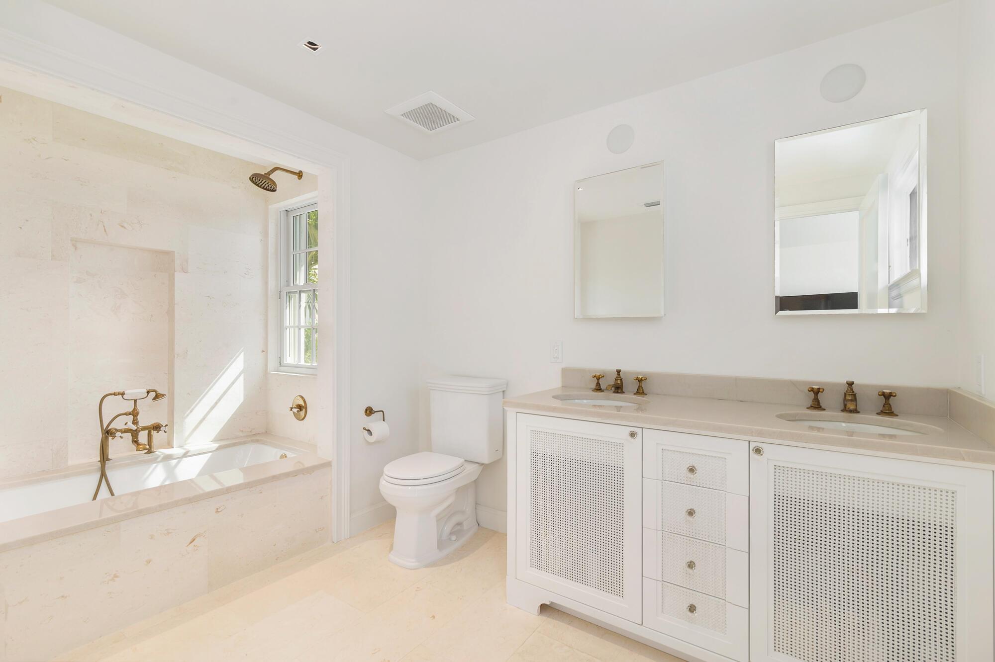 PERUVIAN COURT CONDO - Residential