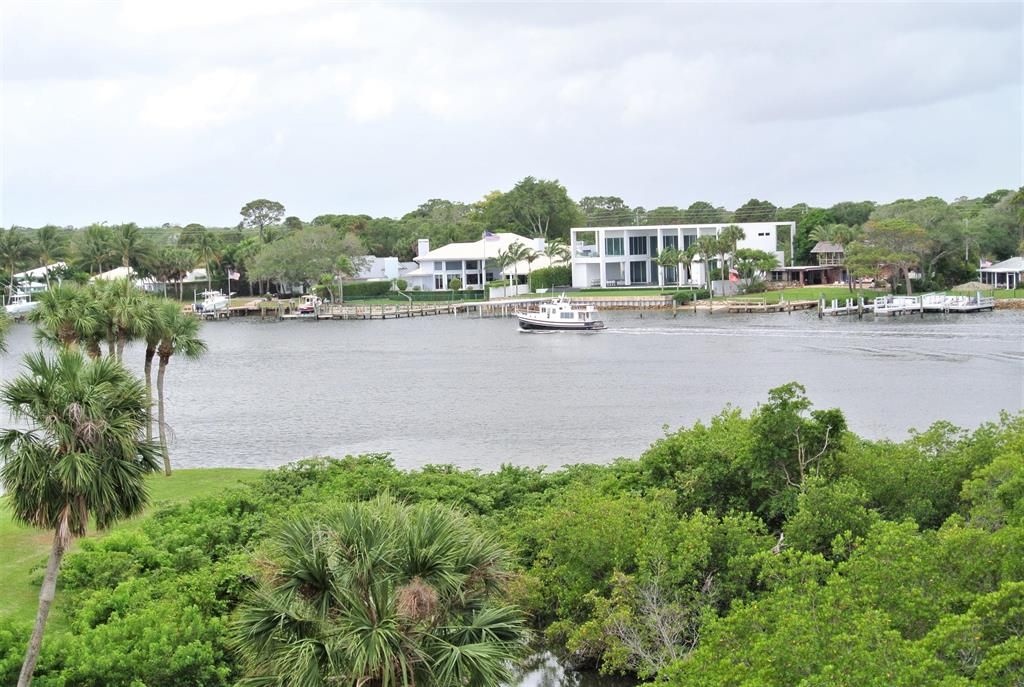 Photo of 1701 Marina Isle 405 Way #405, Jupiter, FL 33477 (MLS # R10704333)