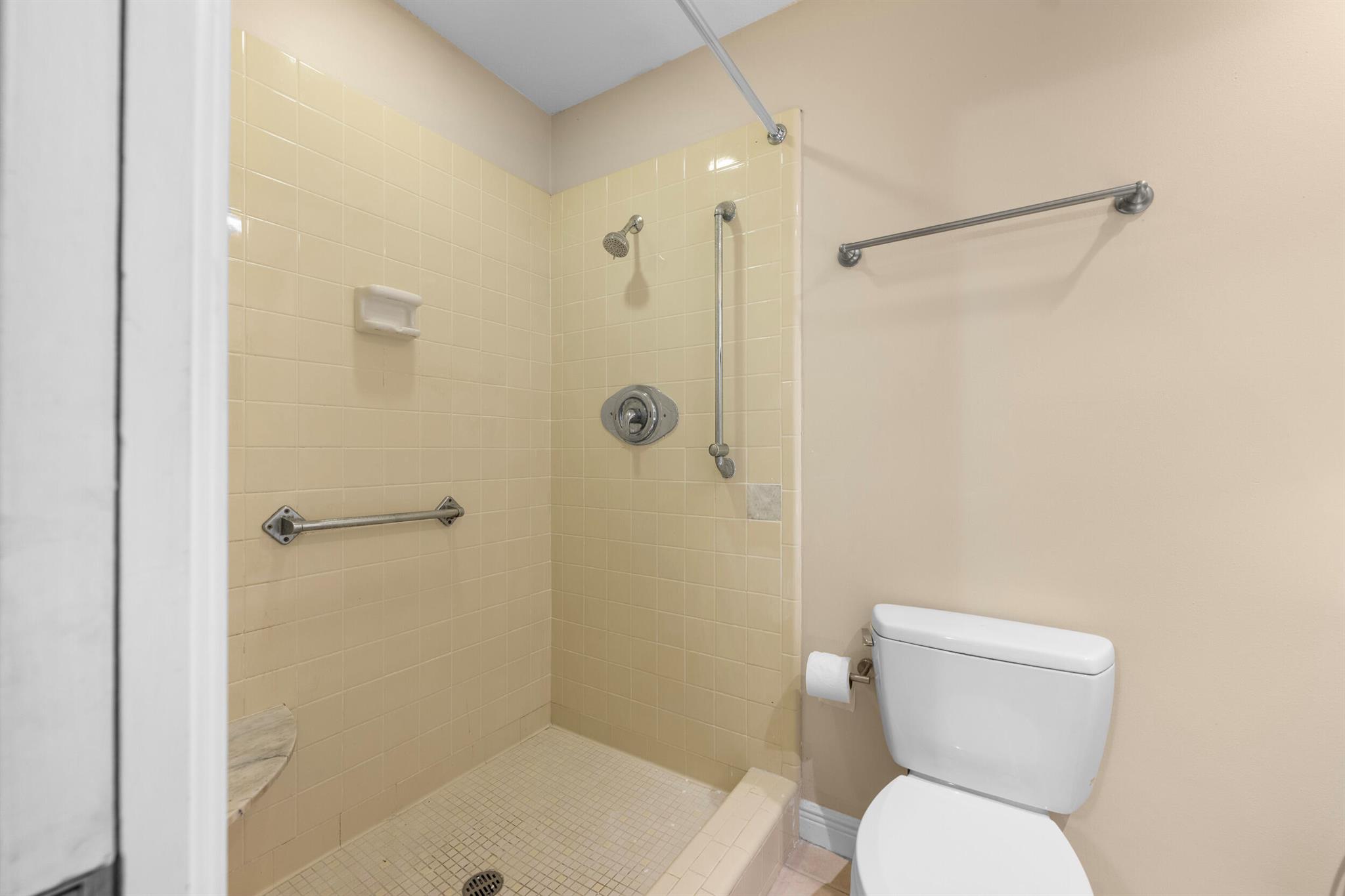 TIERRA VERDE CONDO - Residential Lease