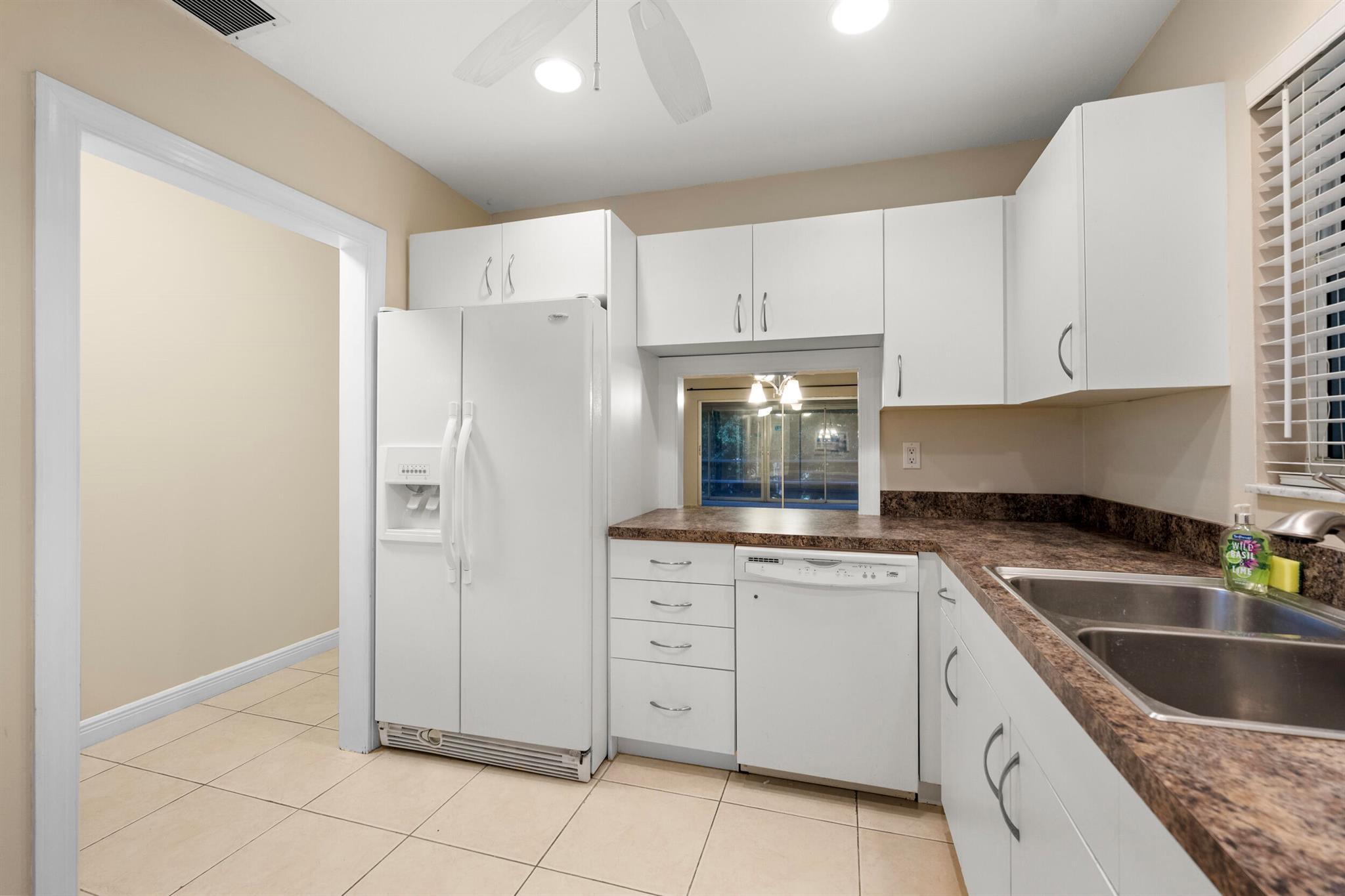 TIERRA VERDE CONDO - Residential Lease