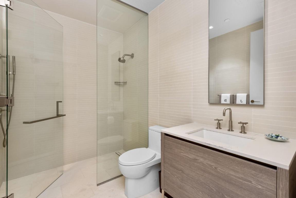 La Clara - Residential