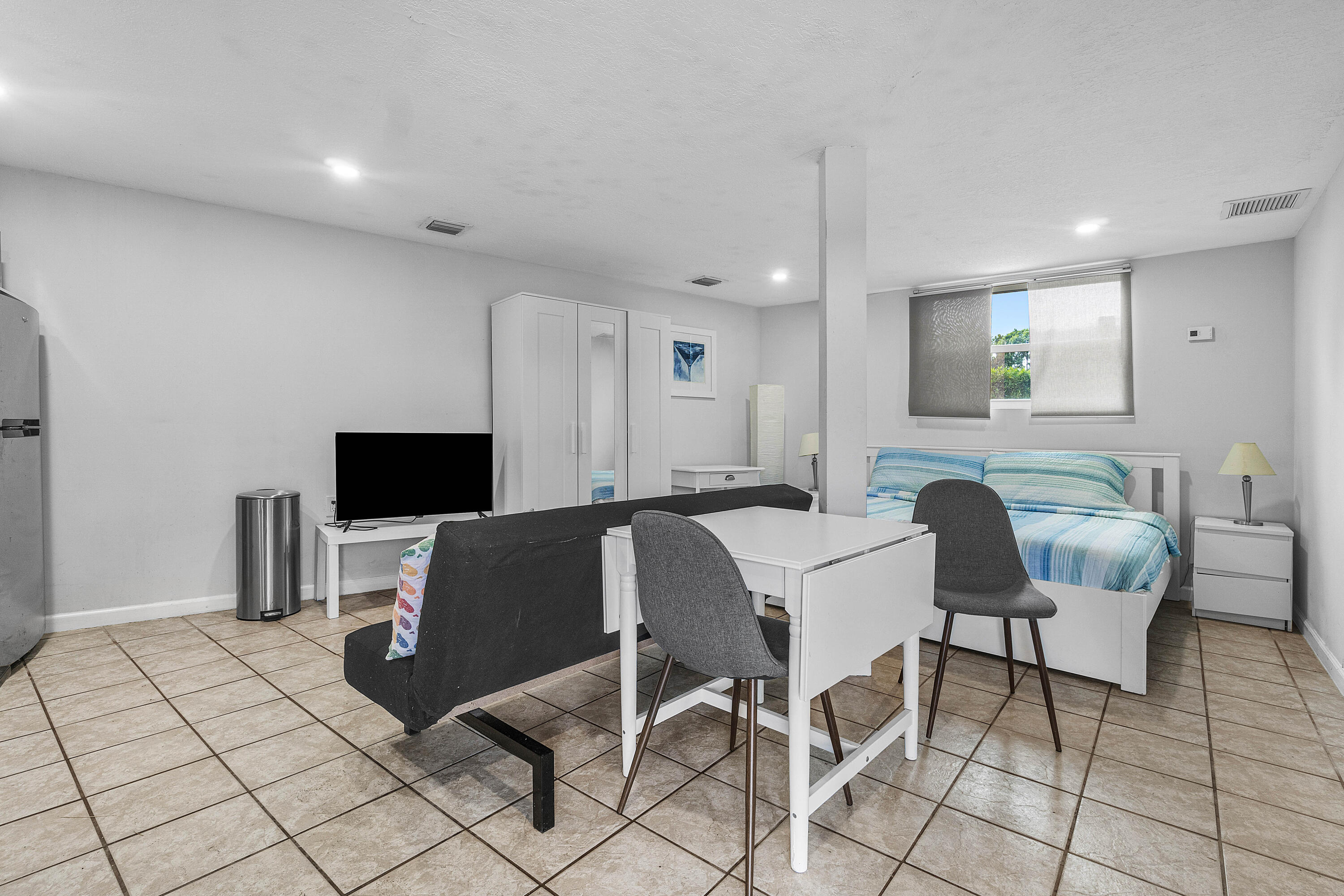 SADDLE TRAIL PARK OF WELLINGTON - Residential Lease