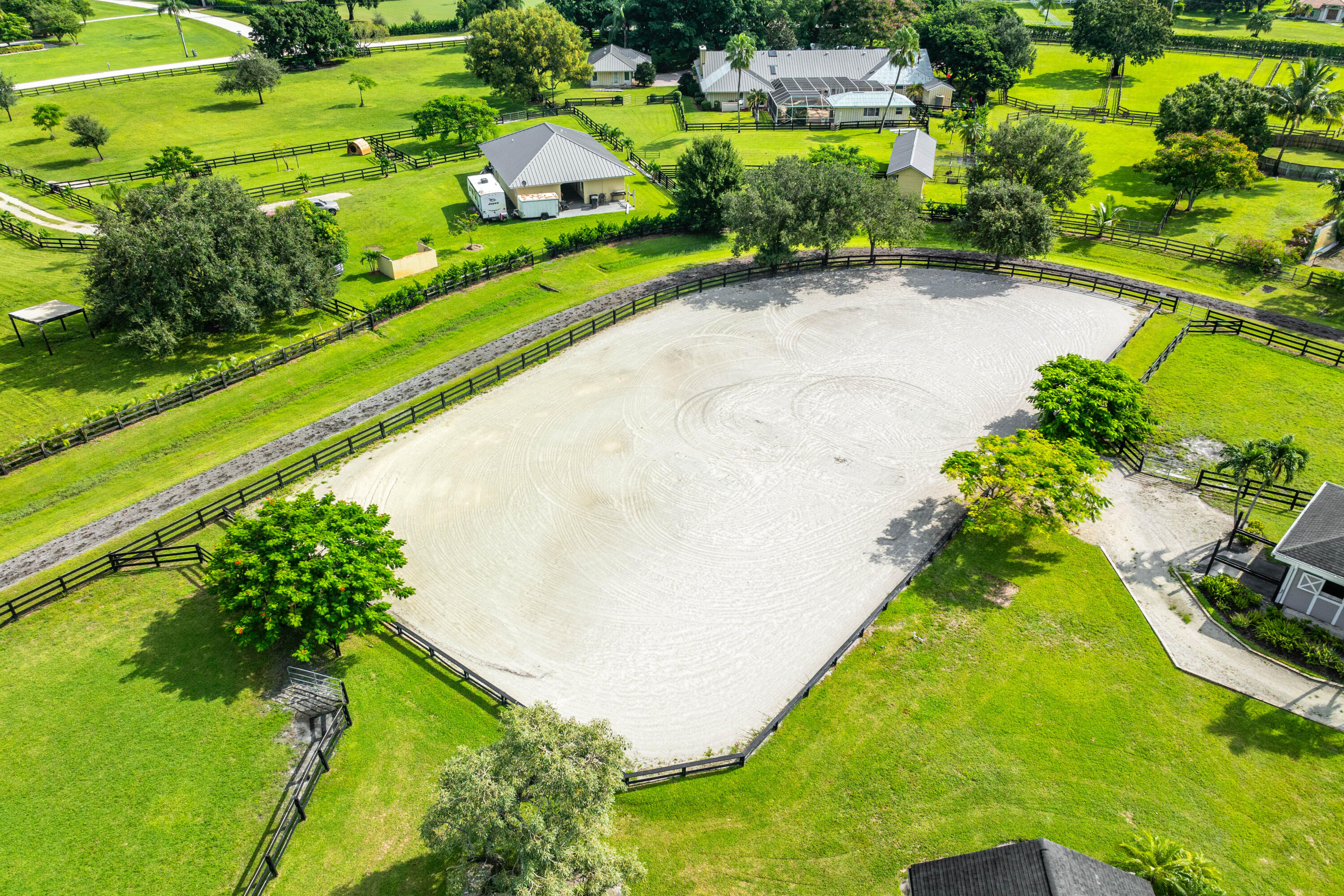 SADDLE TRAIL PARK OF WELLINGTON - Residential Lease