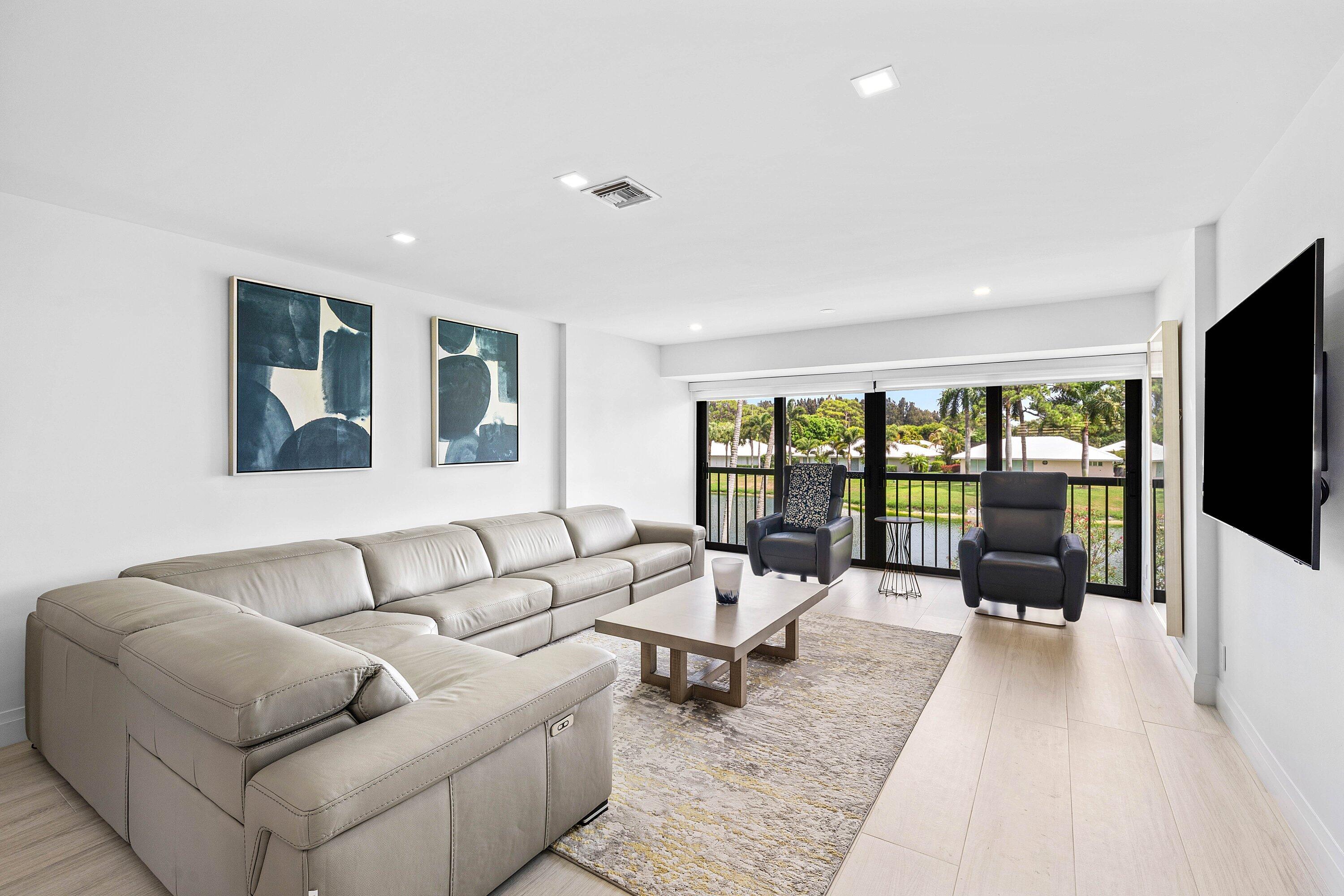 3676 Quail Ridge Drive N Green Heron S