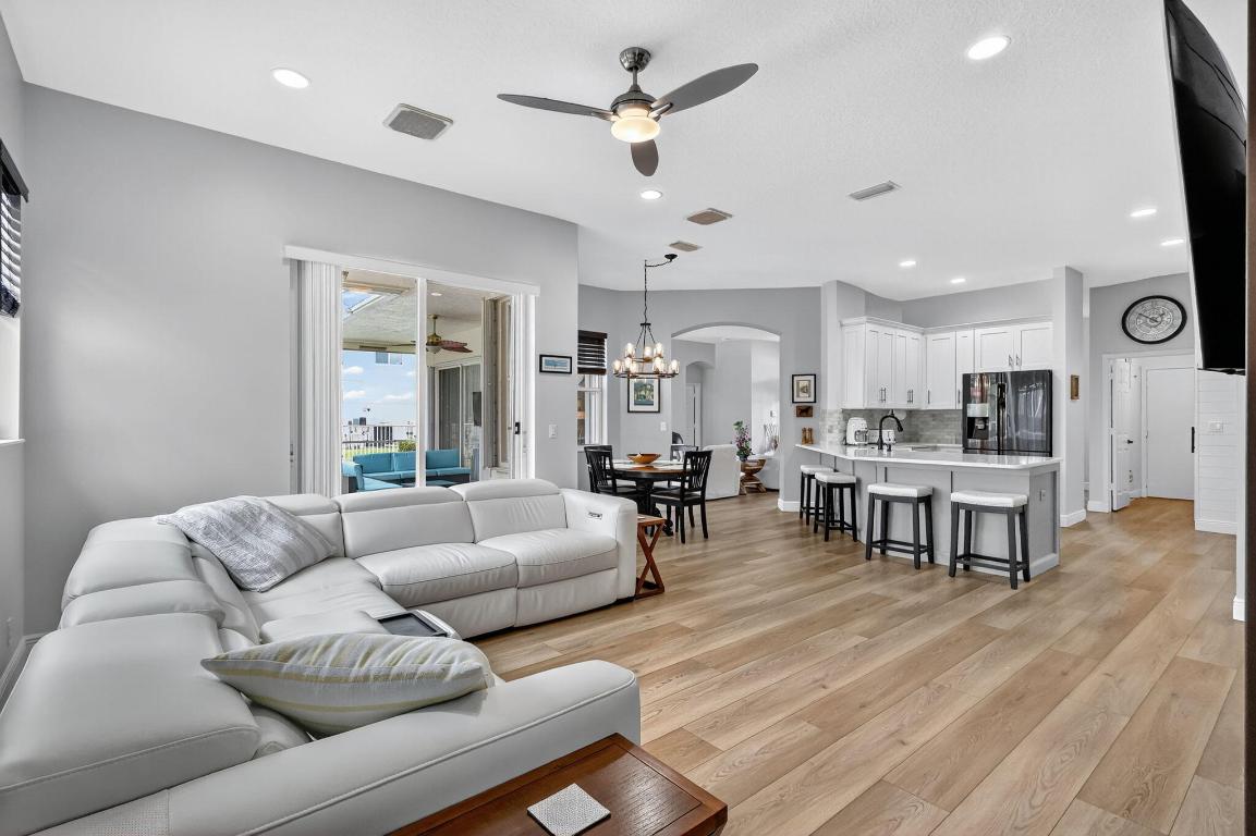 HAMMOCK CREEK - Residential