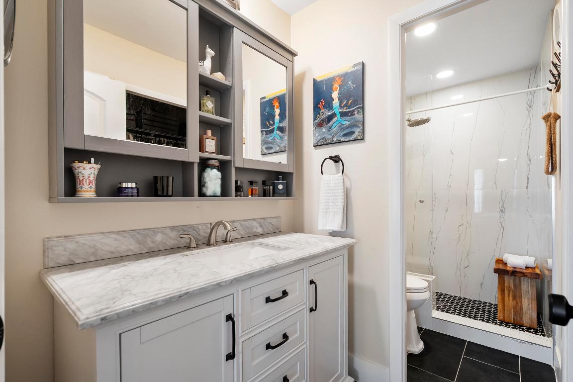 MILES GRANT CONDO - Residential