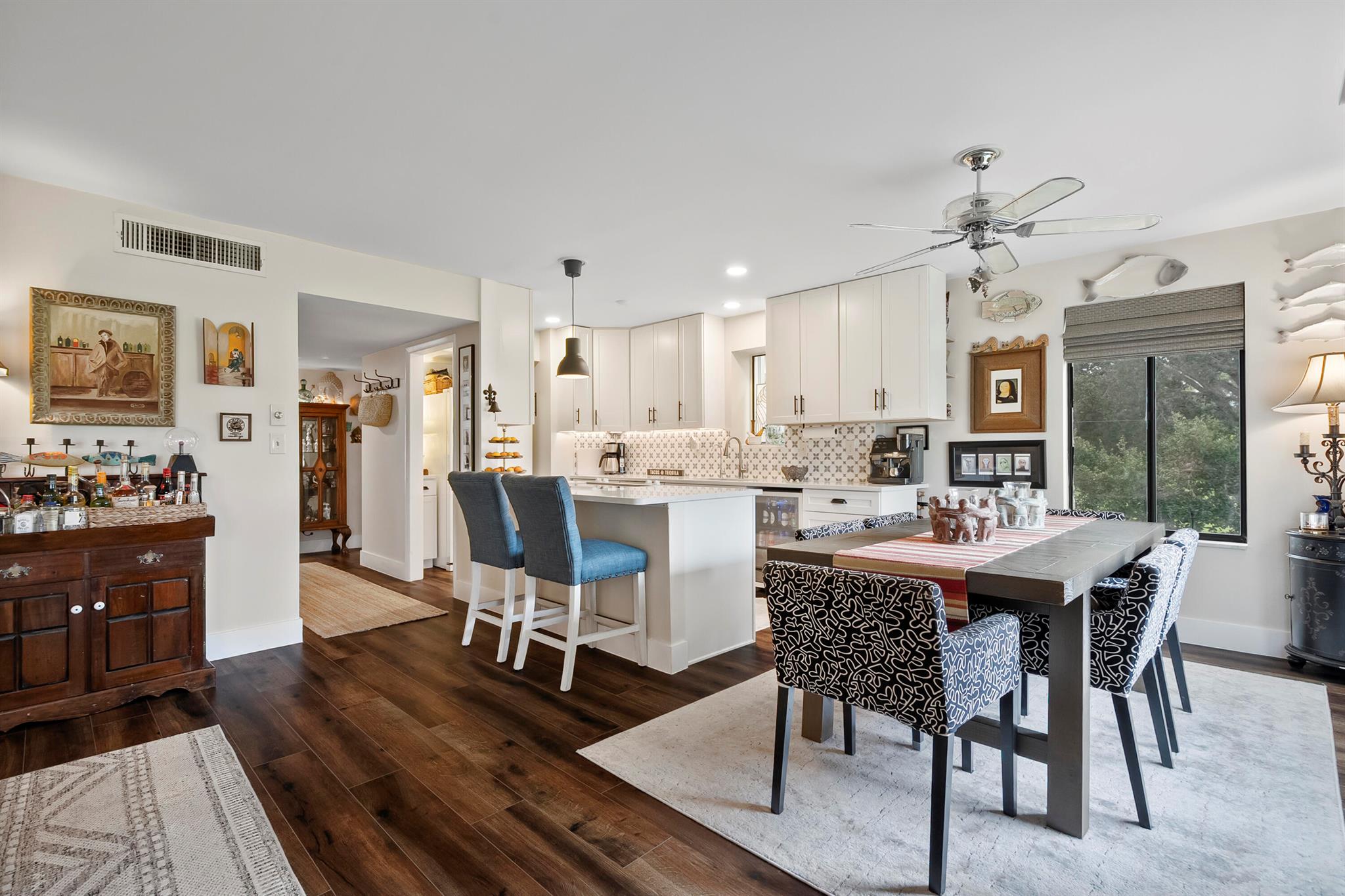 MILES GRANT CONDO - Residential