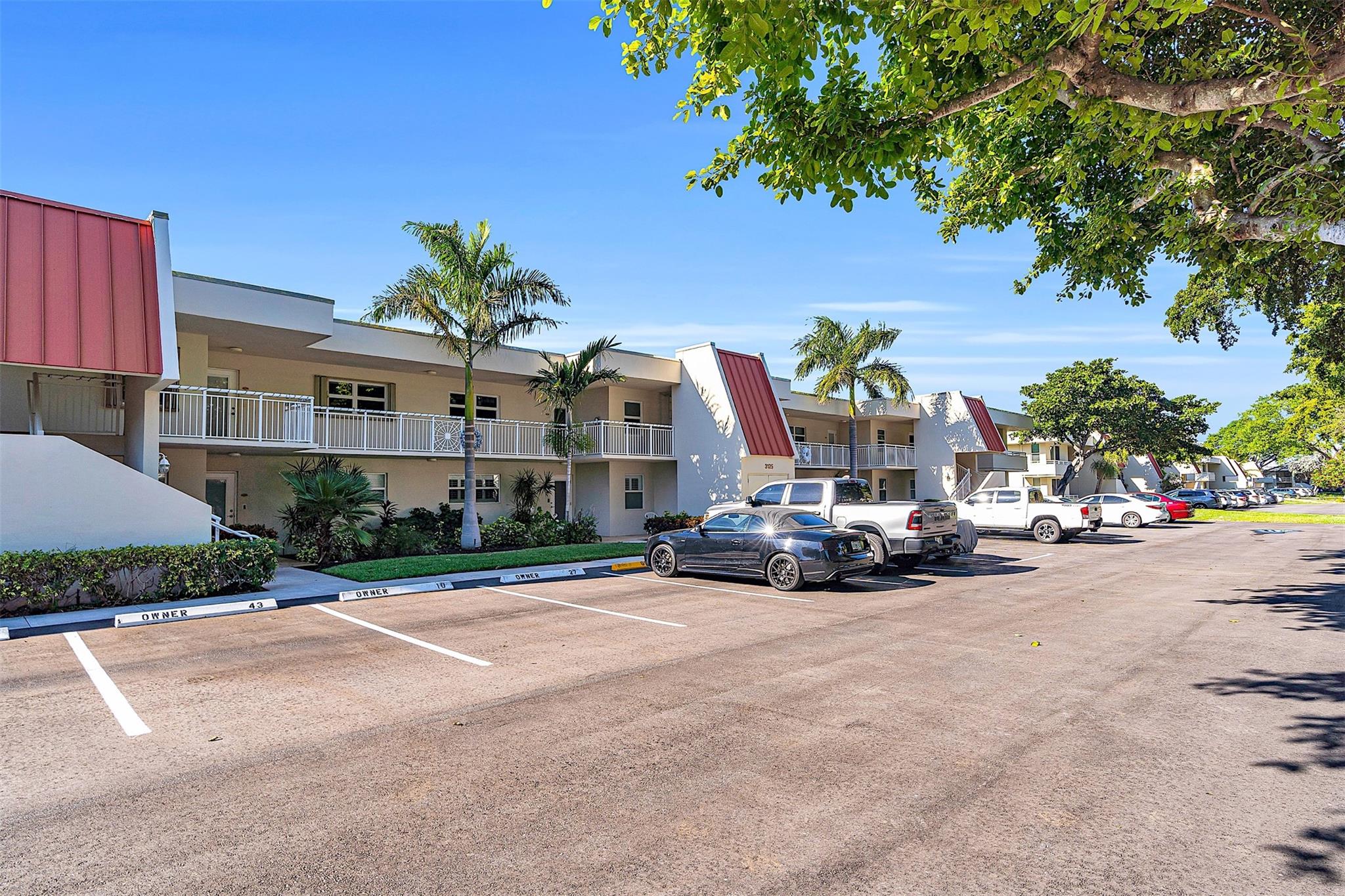 3125 NE 48TH CT 222