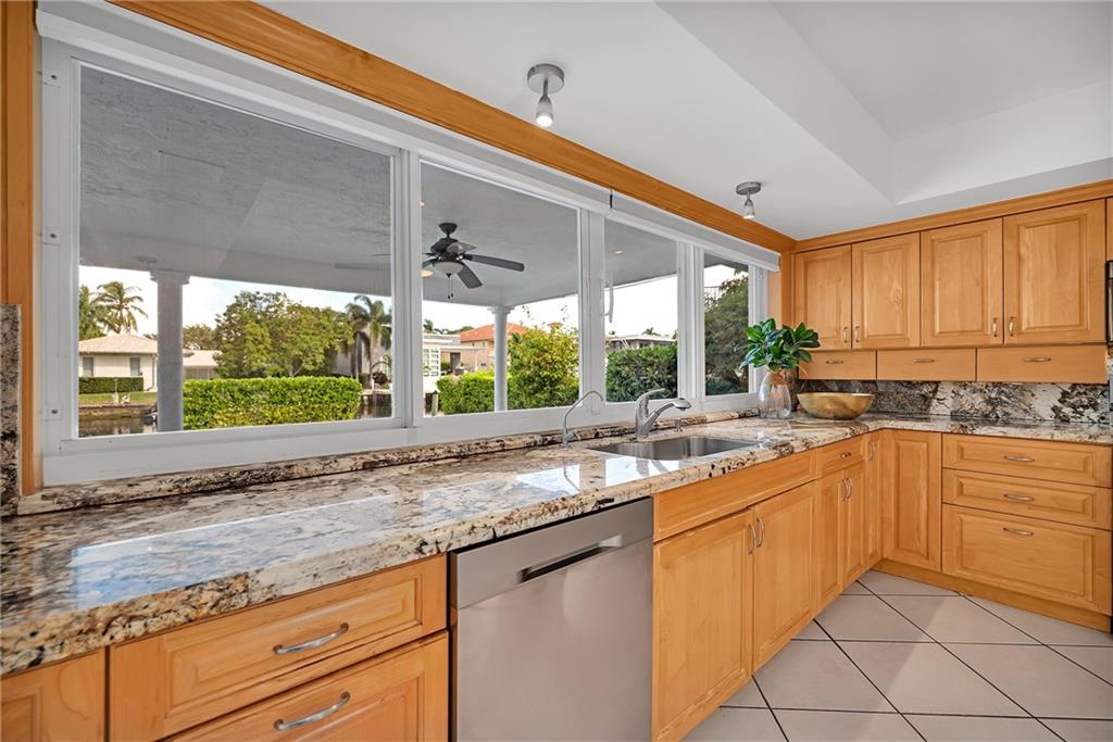 Las Olas - Residential Lease