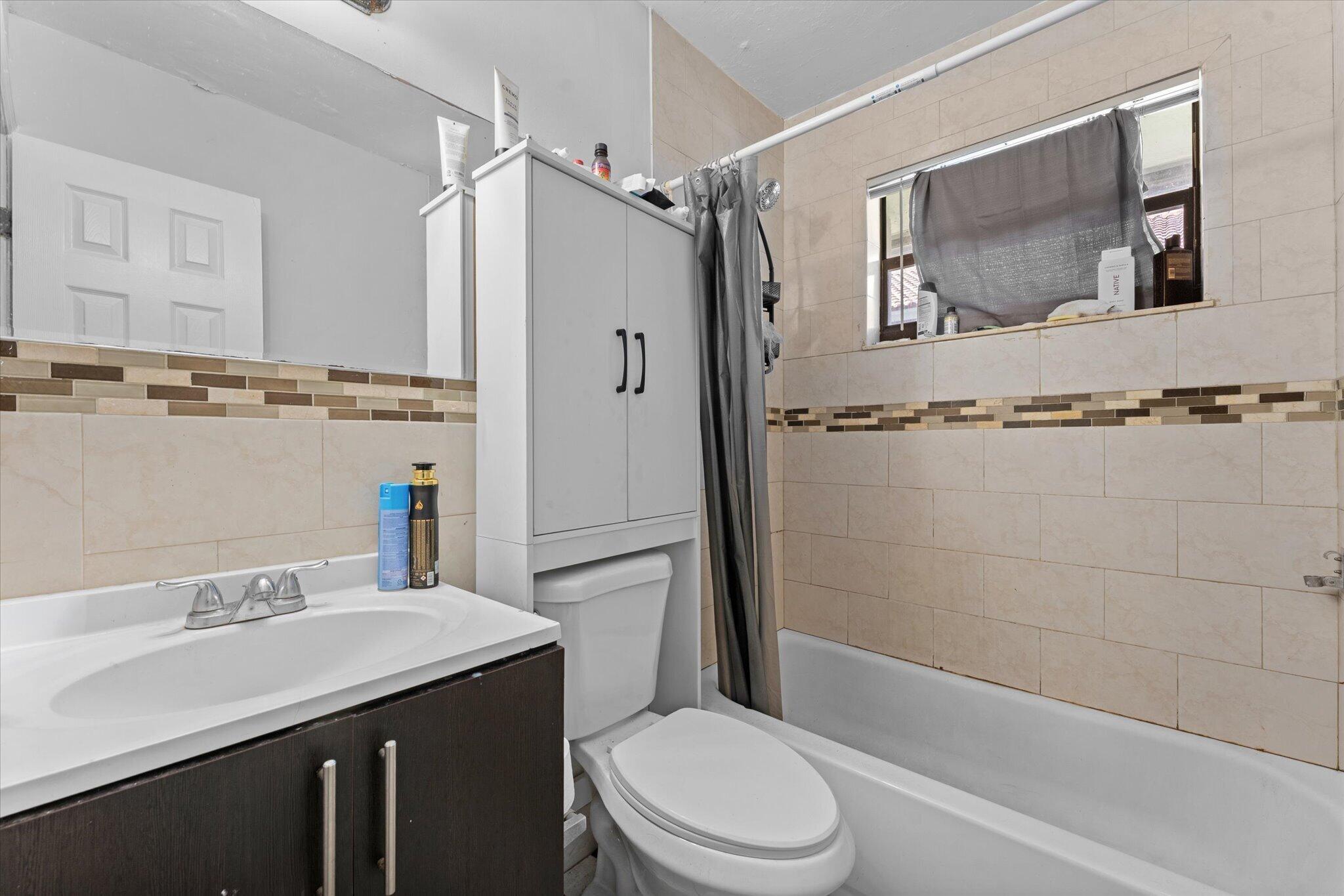 WASHINGTON PARK 7TH ADD - Residential Income
