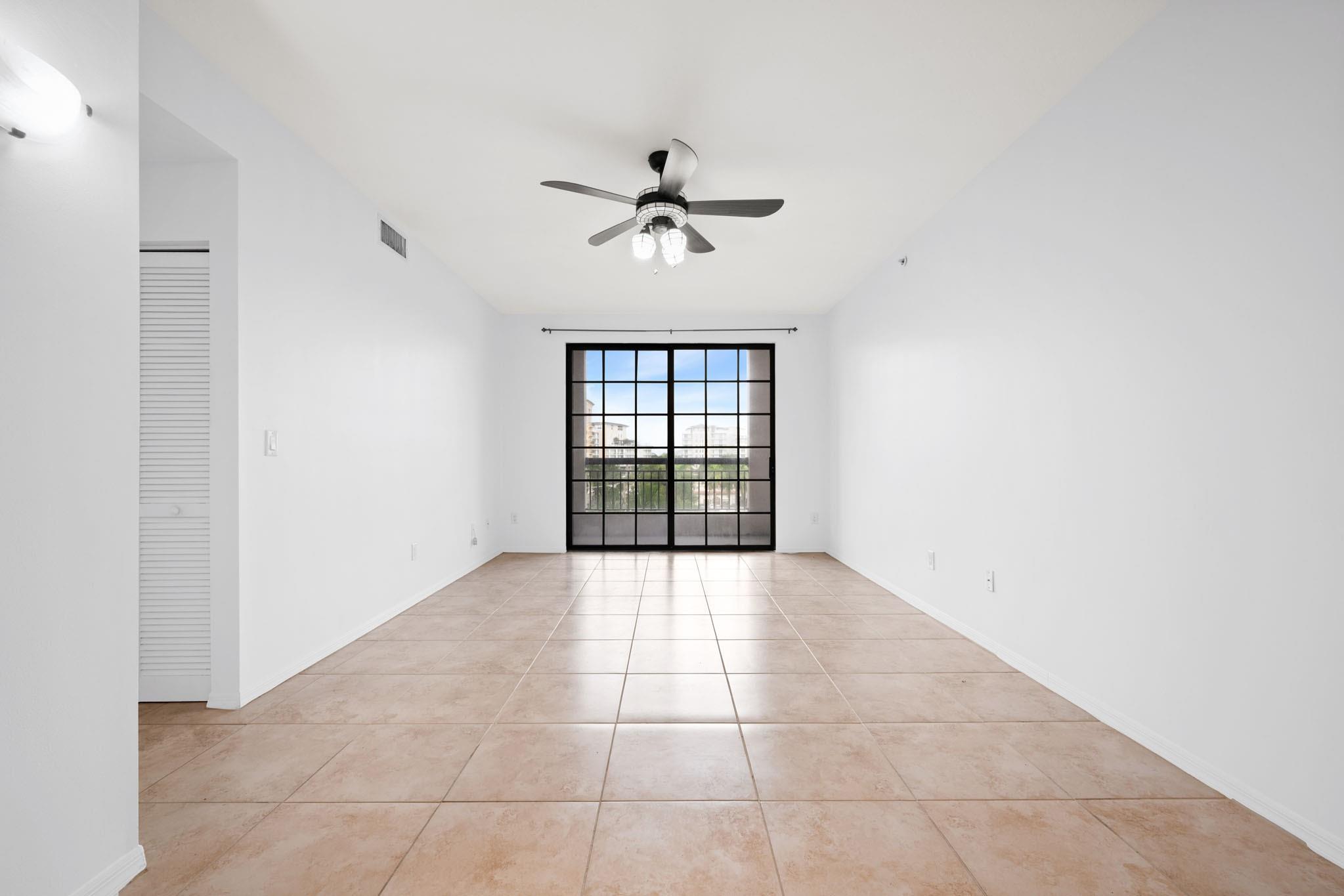 233 S Federal Highway 515