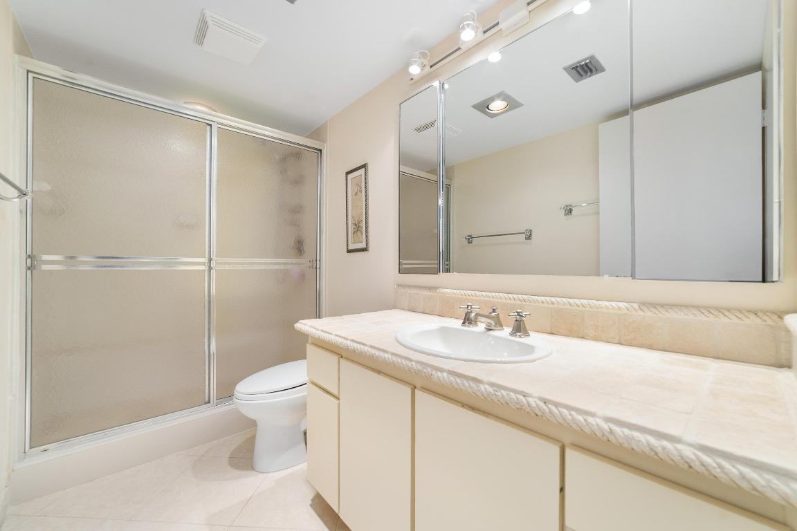 BRAEMAR ISLE CONDO - Residential