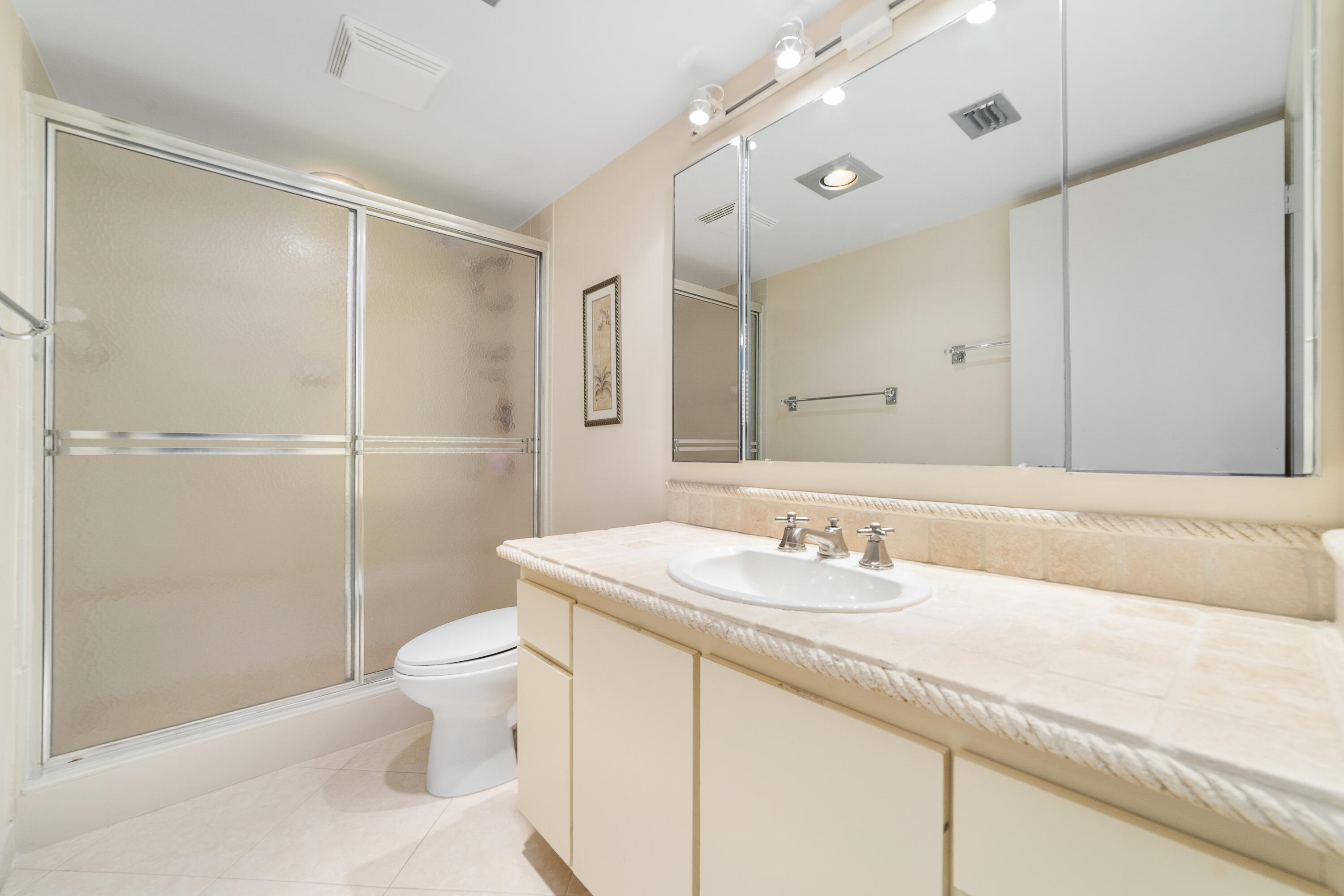 BRAEMAR ISLE CONDO - Residential