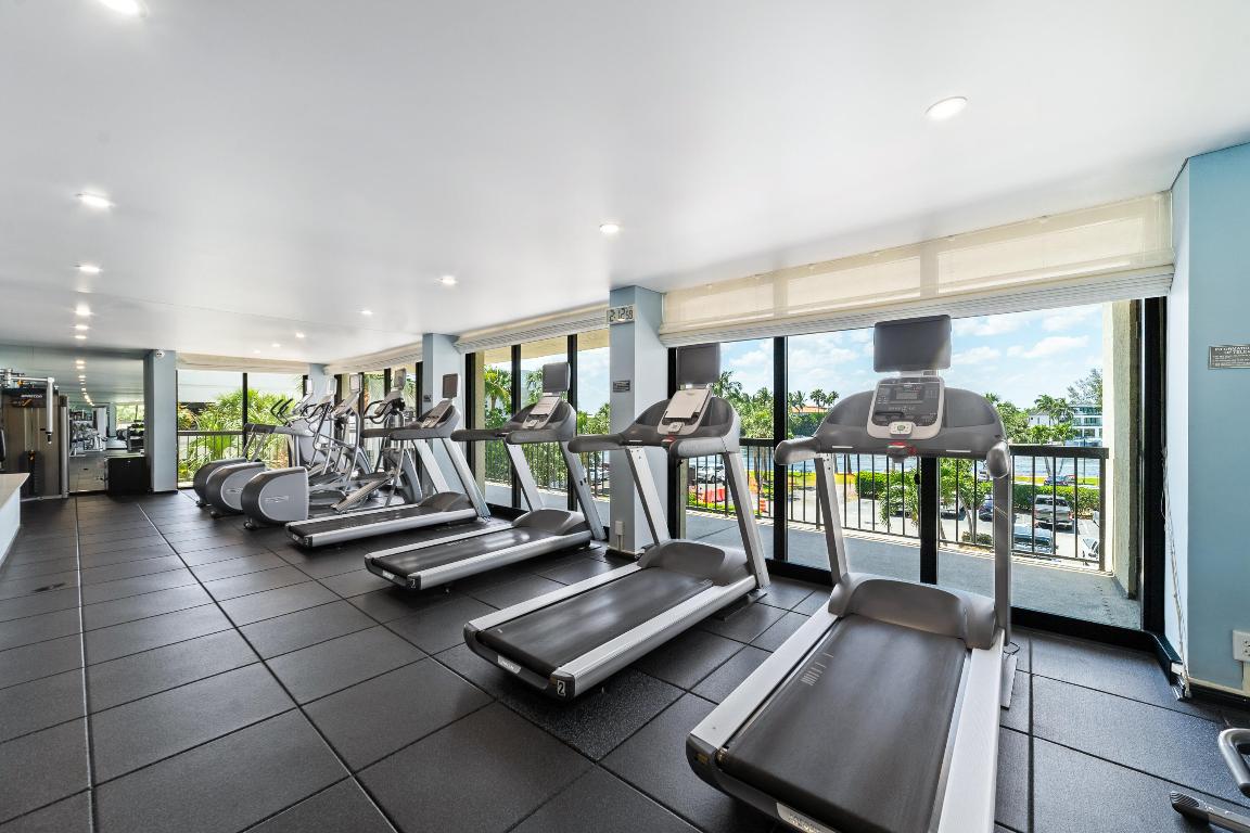 BRAEMAR ISLE CONDO - Residential