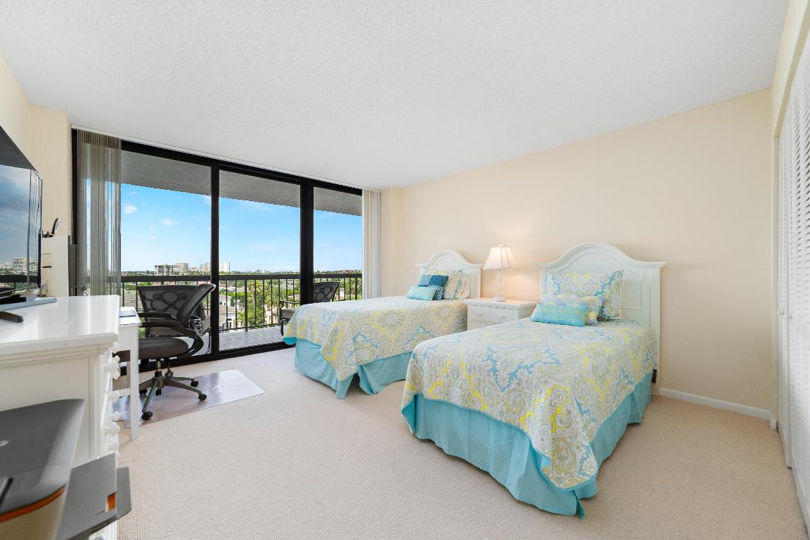 BRAEMAR ISLE CONDO - Residential