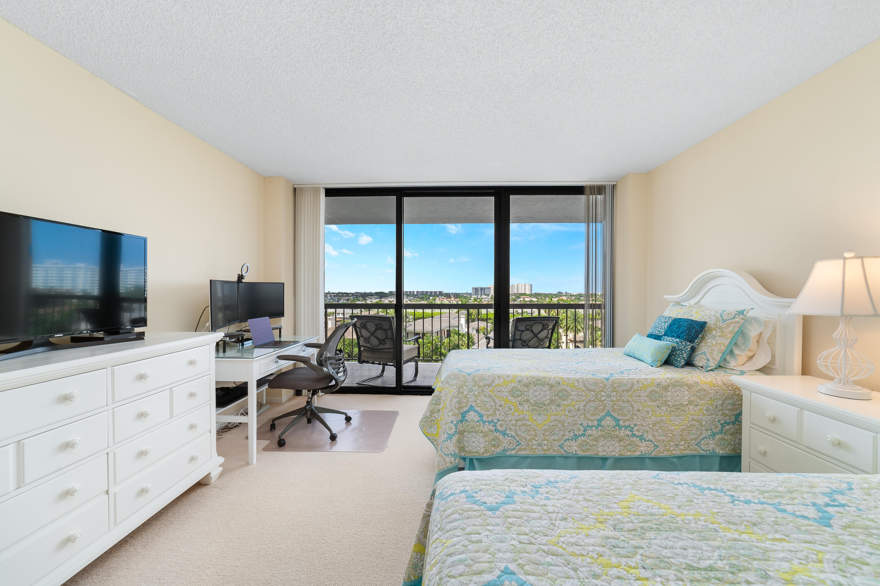 BRAEMAR ISLE CONDO - Residential