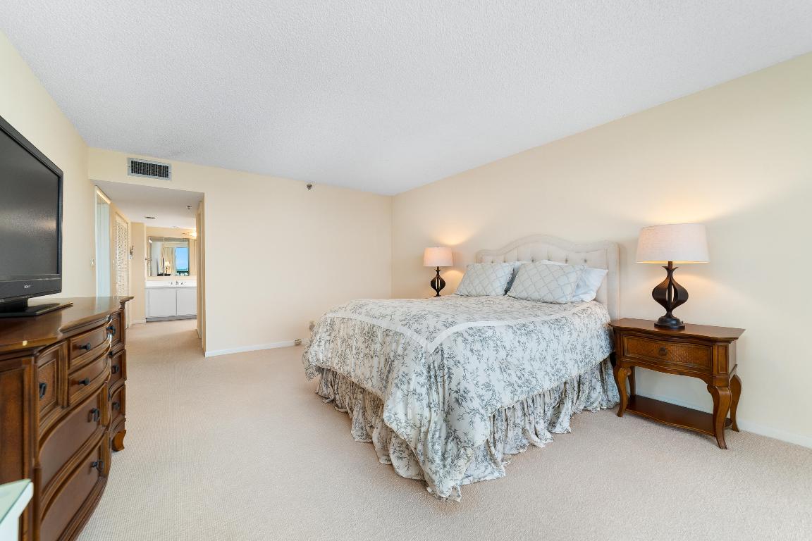 BRAEMAR ISLE CONDO - Residential