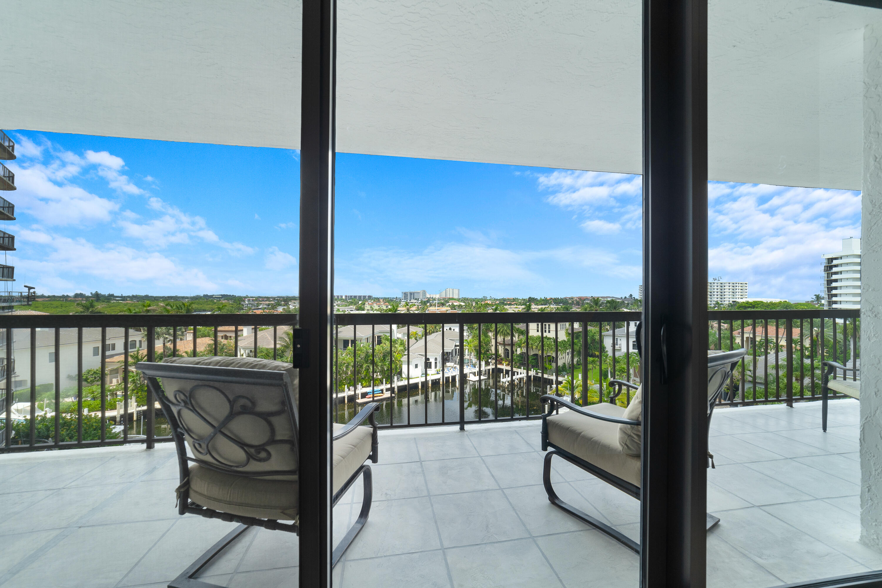 BRAEMAR ISLE CONDO - Residential