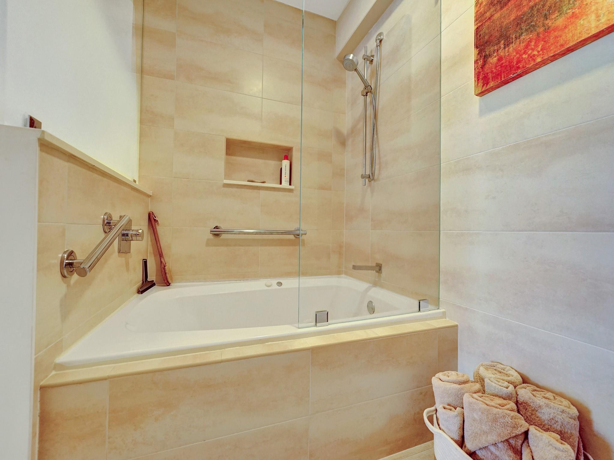 The Pilot House - Residential