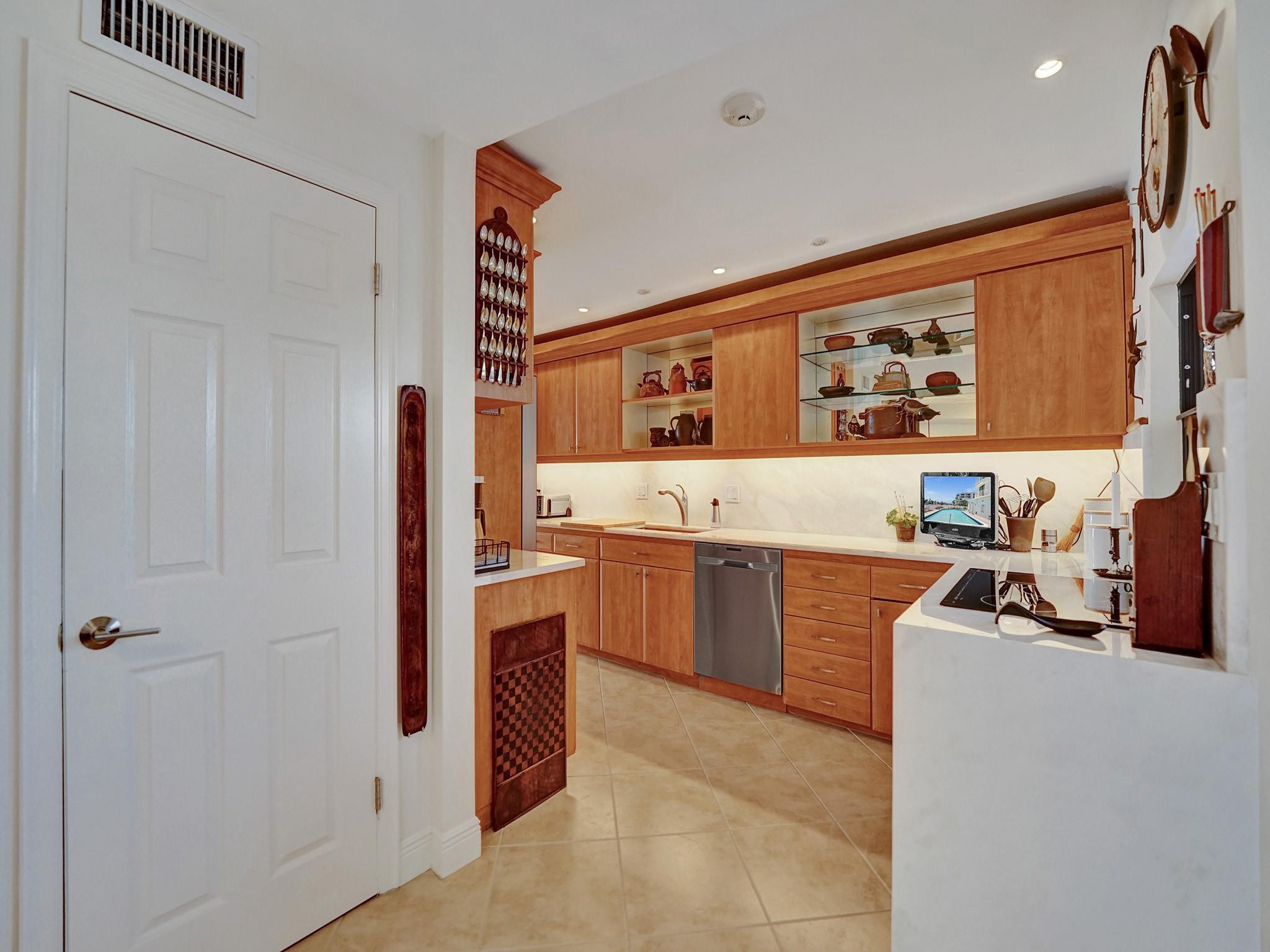 The Pilot House - Residential