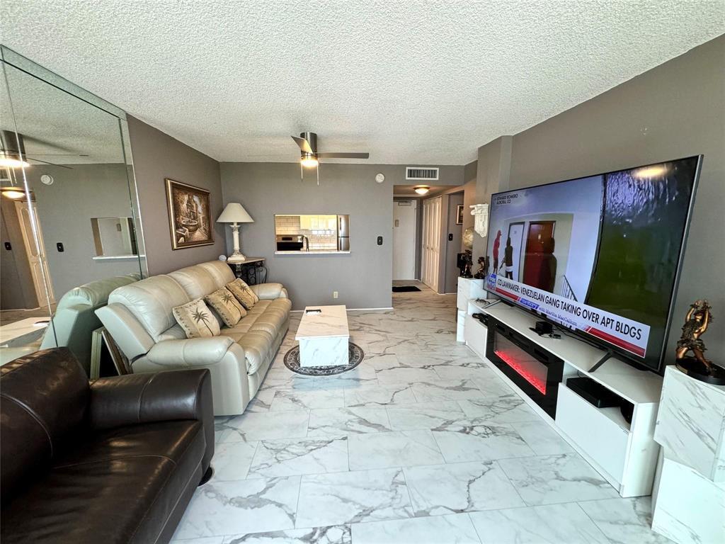 ISLAND CLUB TWO CONDO - Residential