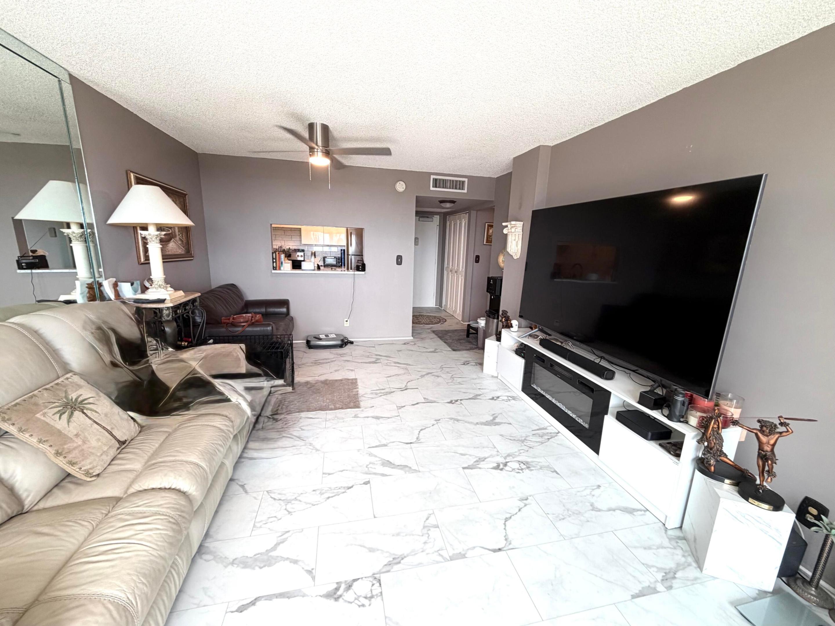 ISLAND CLUB TWO CONDO - Residential