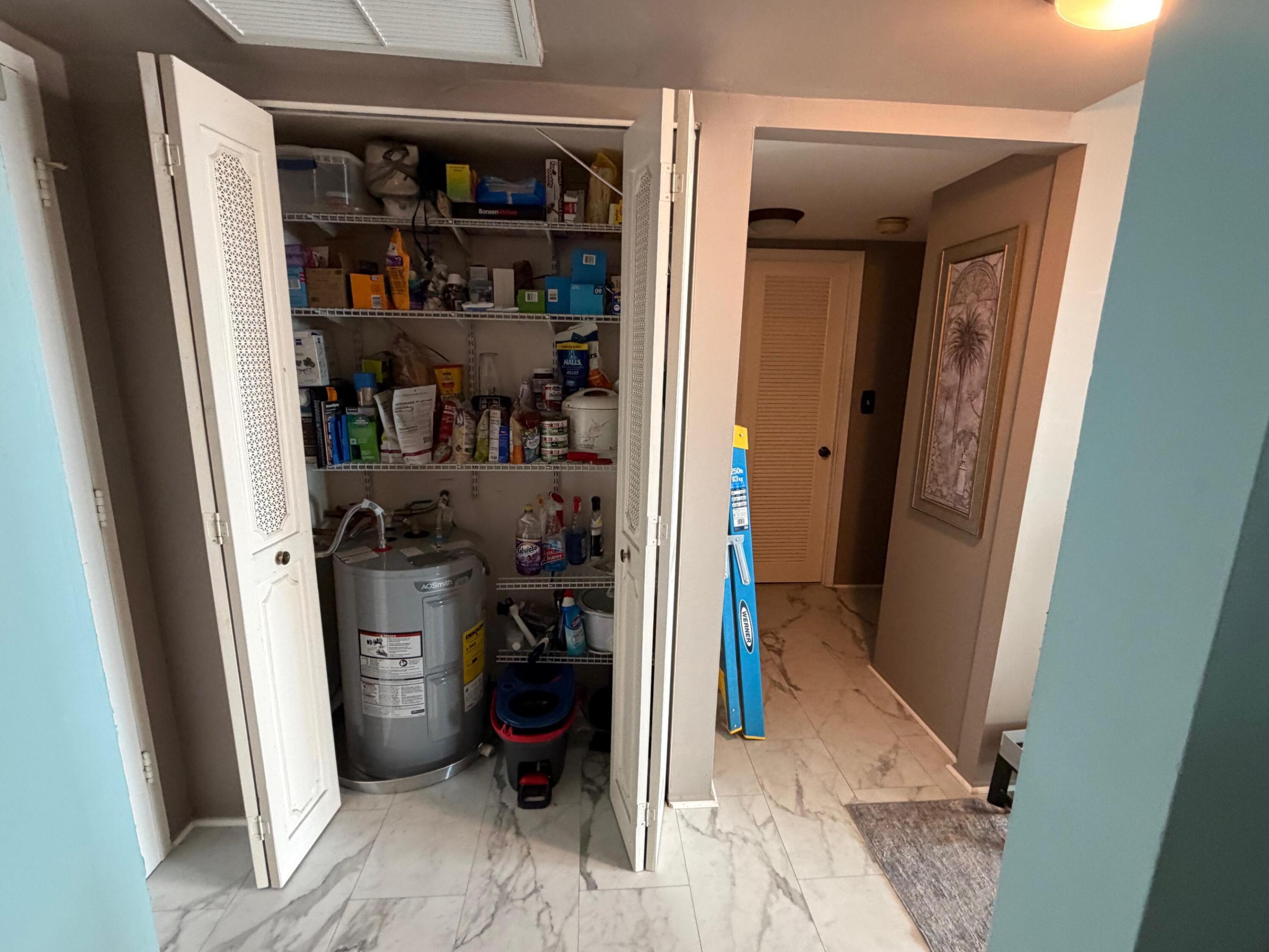 ISLAND CLUB TWO CONDO - Residential