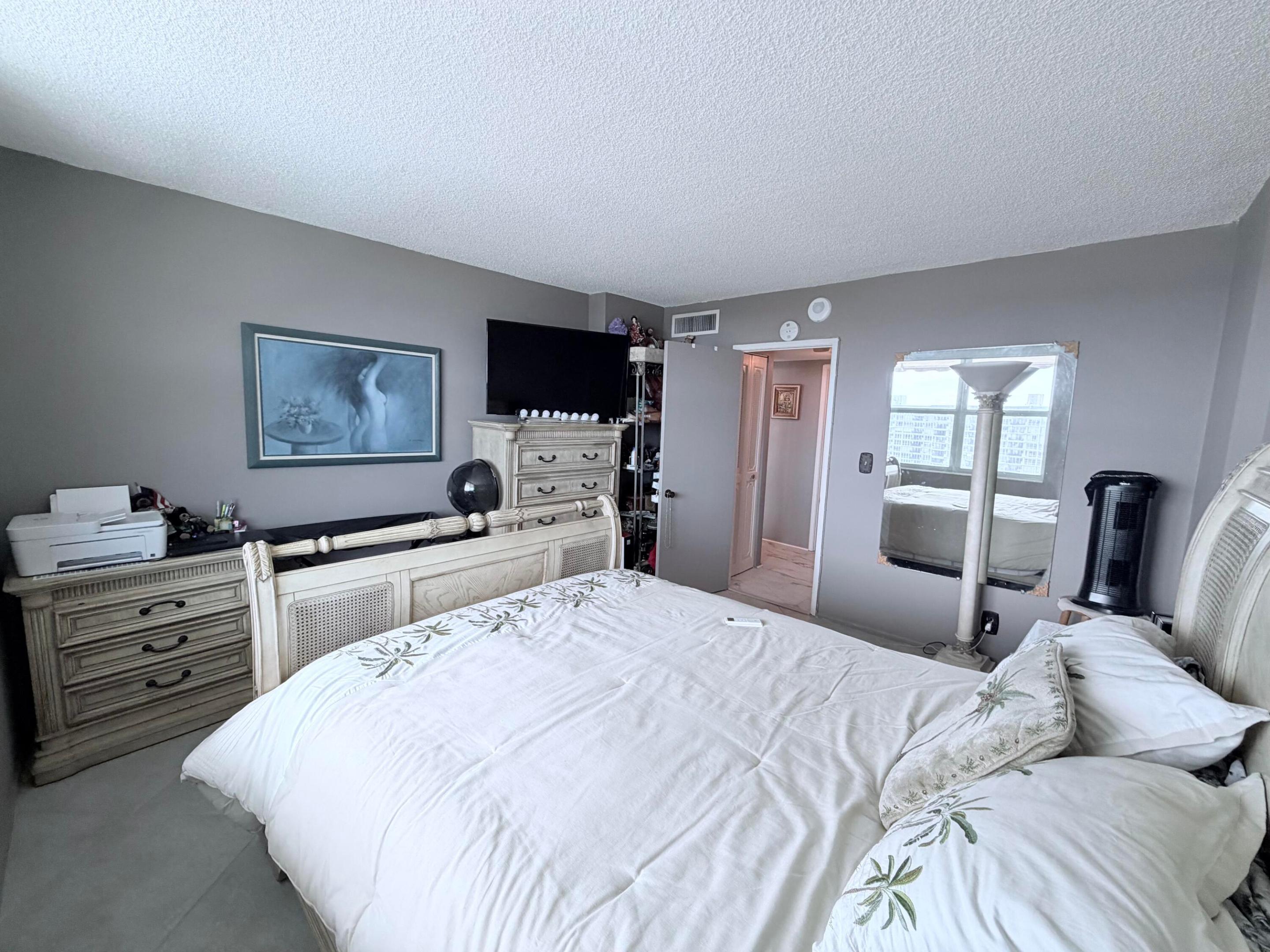 ISLAND CLUB TWO CONDO - Residential