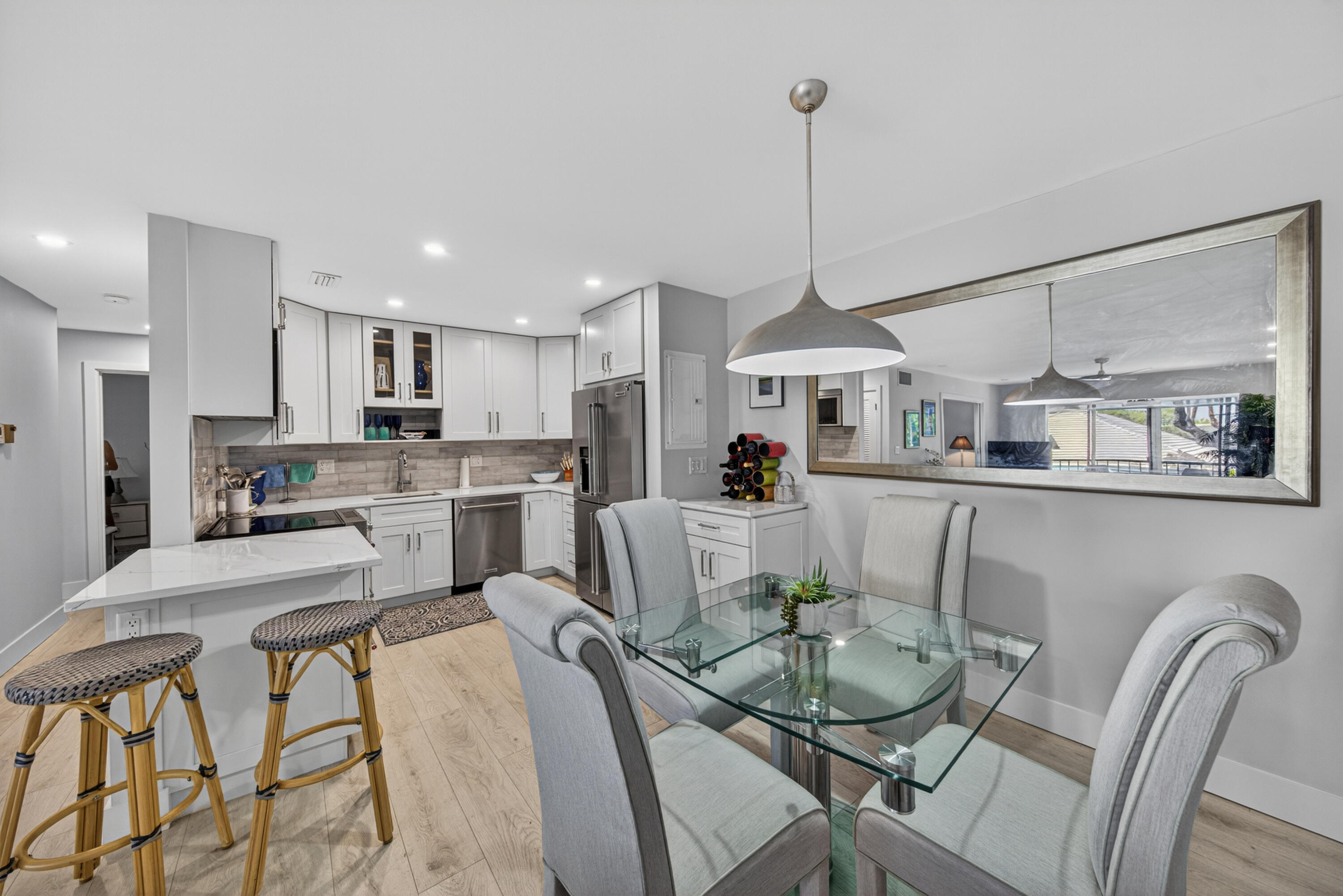 BAY COLONY CLUB CONDO - Residential Lease