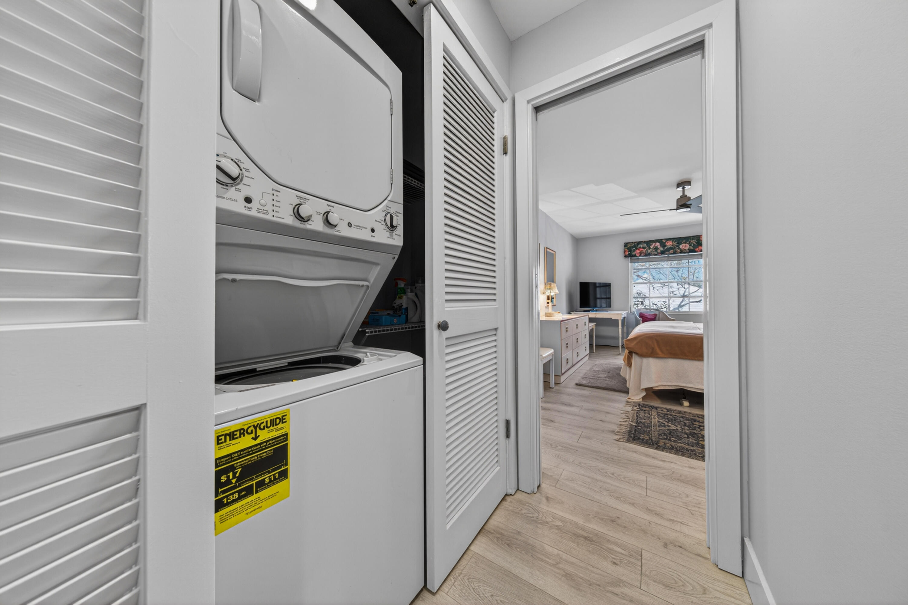 BAY COLONY CLUB CONDO - Residential Lease