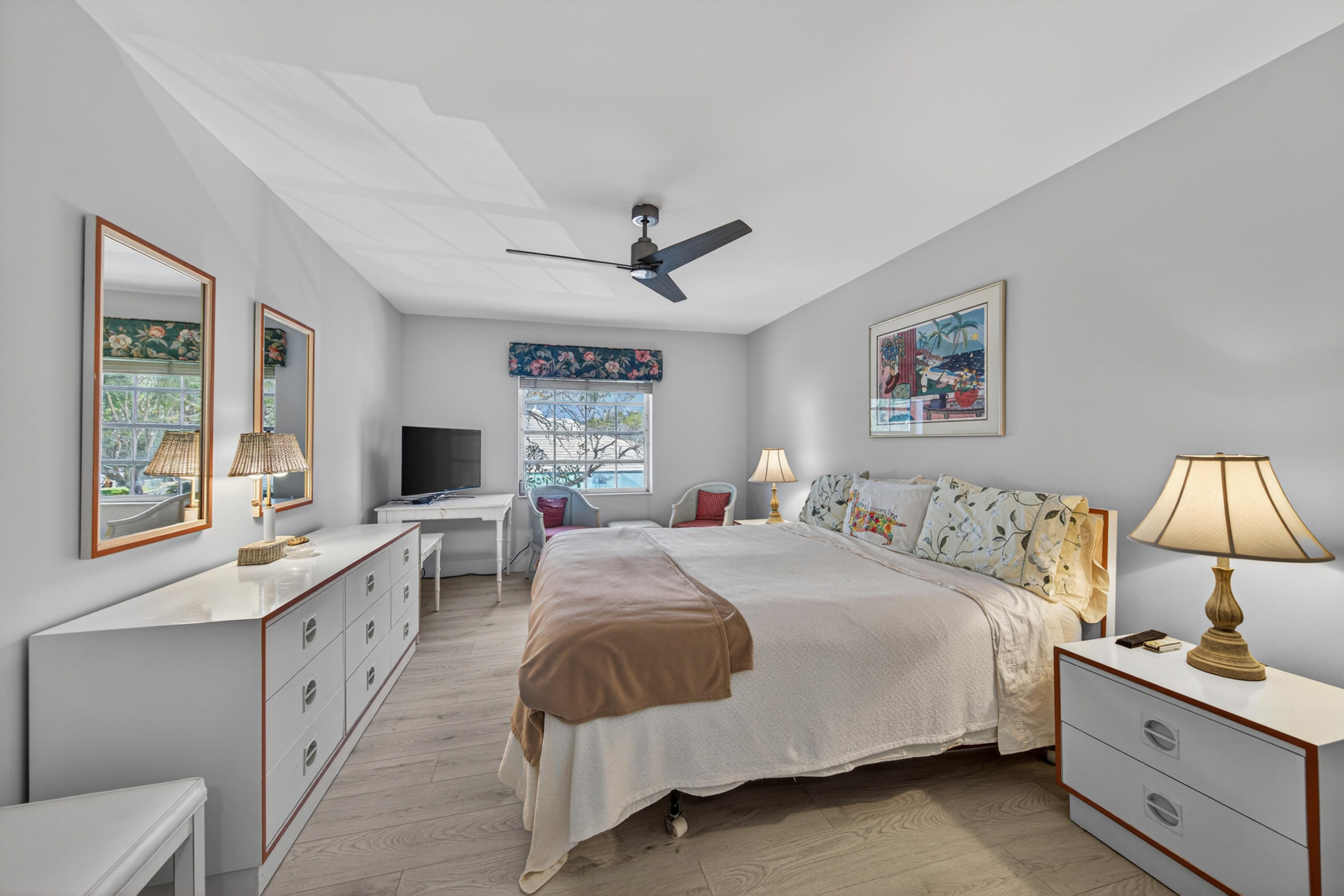 BAY COLONY CLUB CONDO - Residential Lease